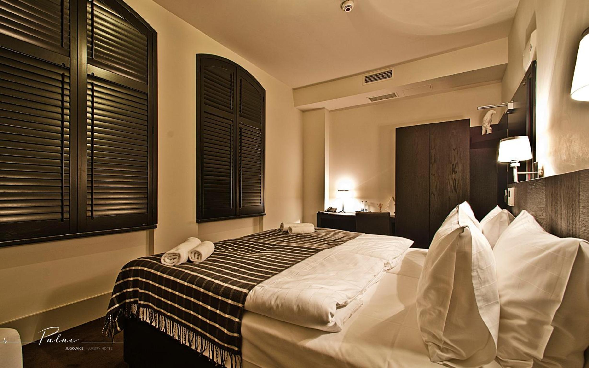 Standard Double or Twin Room - Photo 4