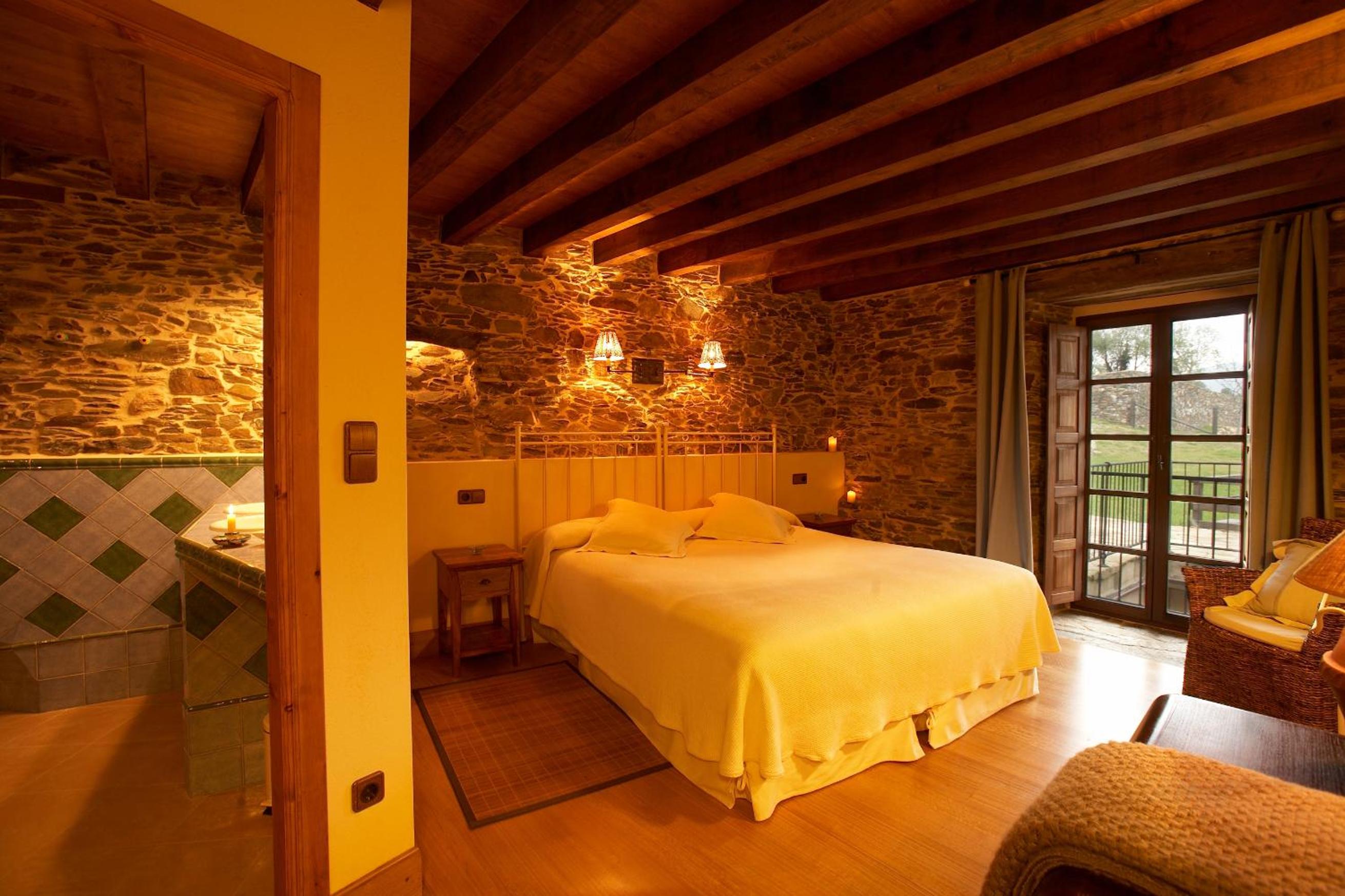 Quadruple Room with Private Bathroom