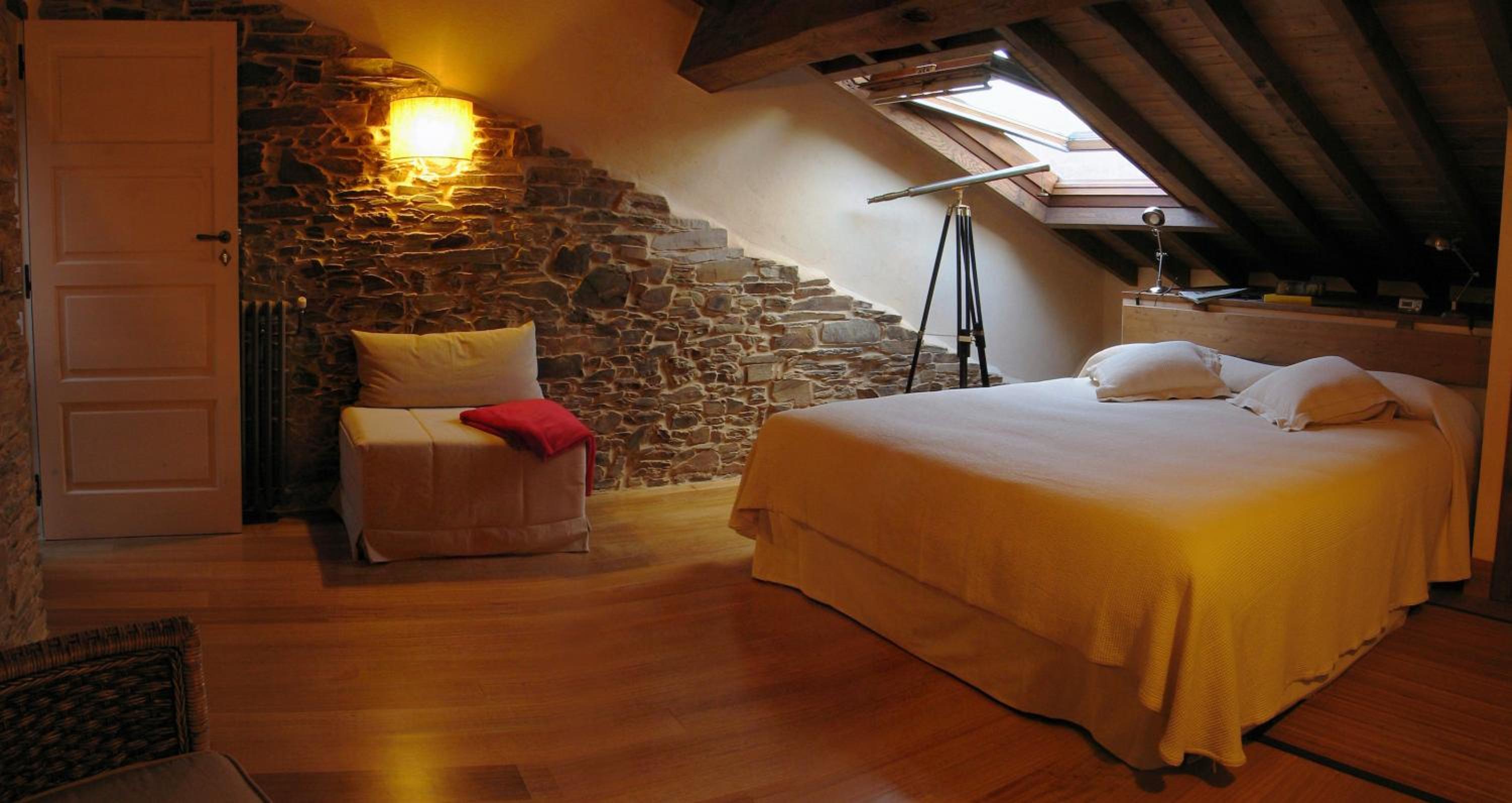 Quadruple Room with Private Bathroom