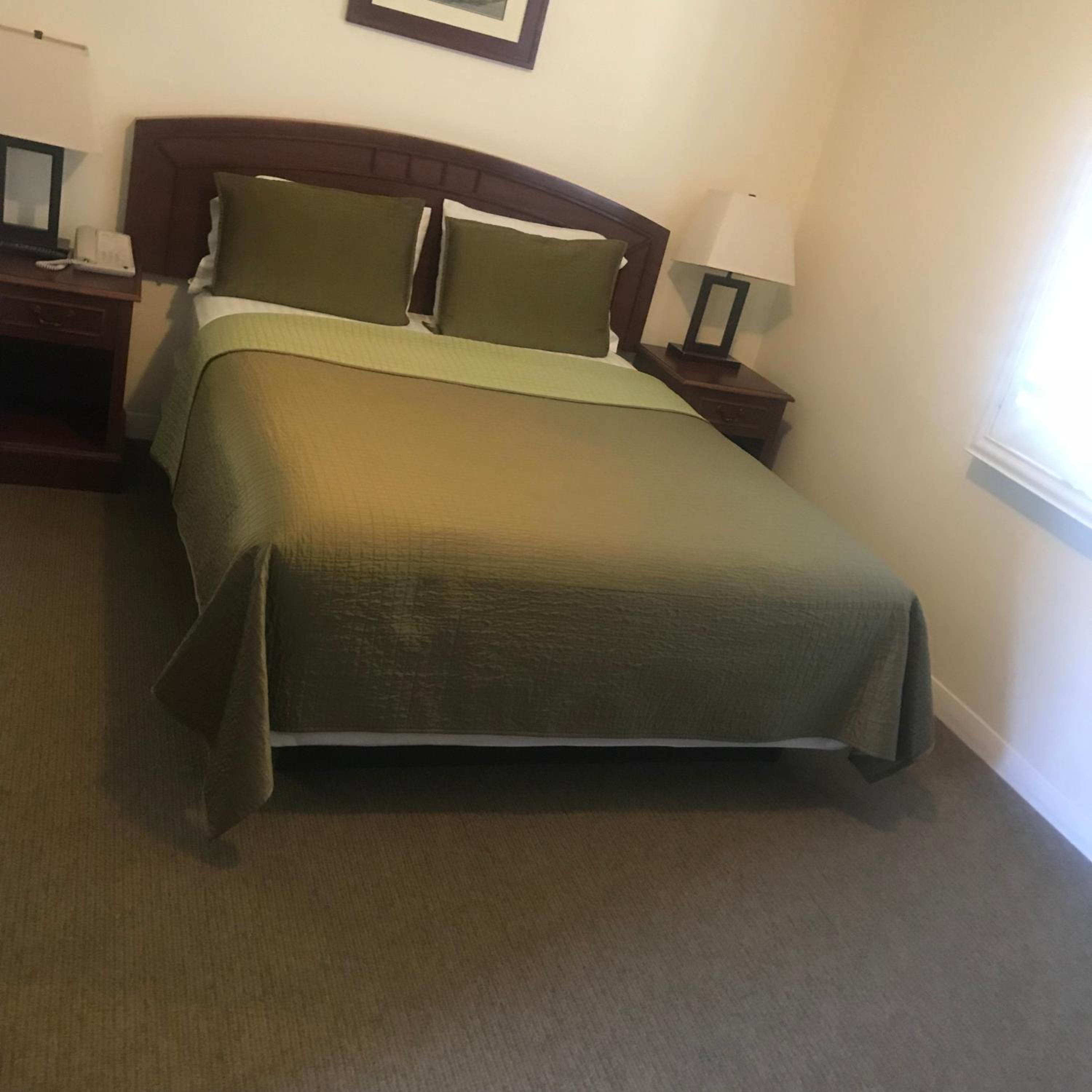 Queen Room with Garden View - Photo 1