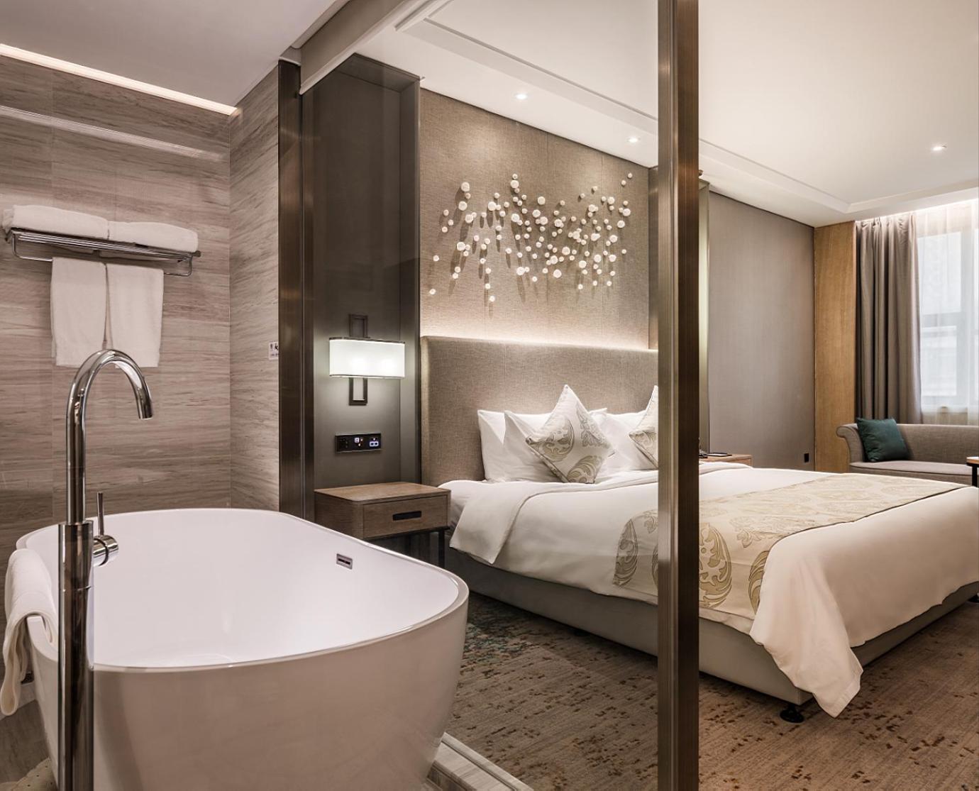 Executive Deluxe King Room photo 2
