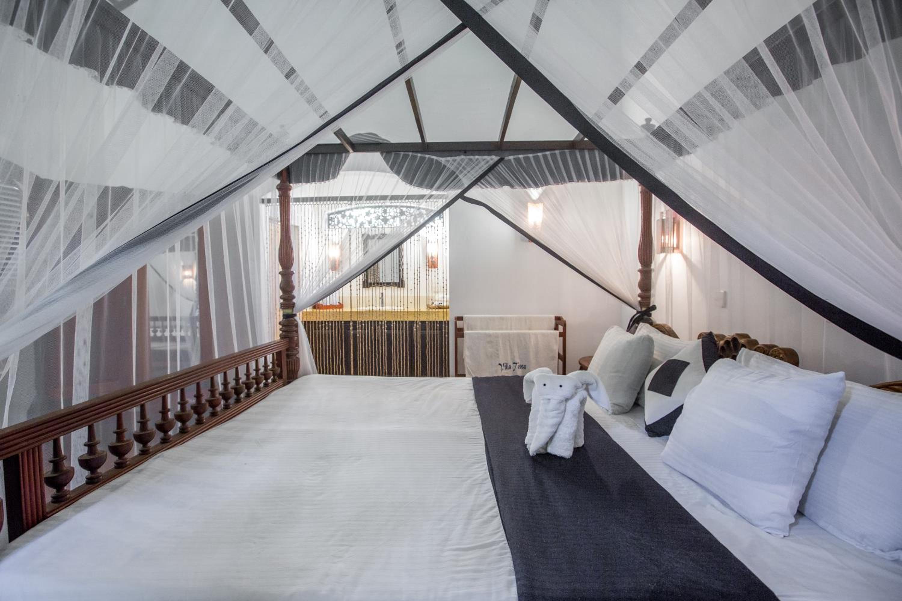 Classic Double Room with Garden View