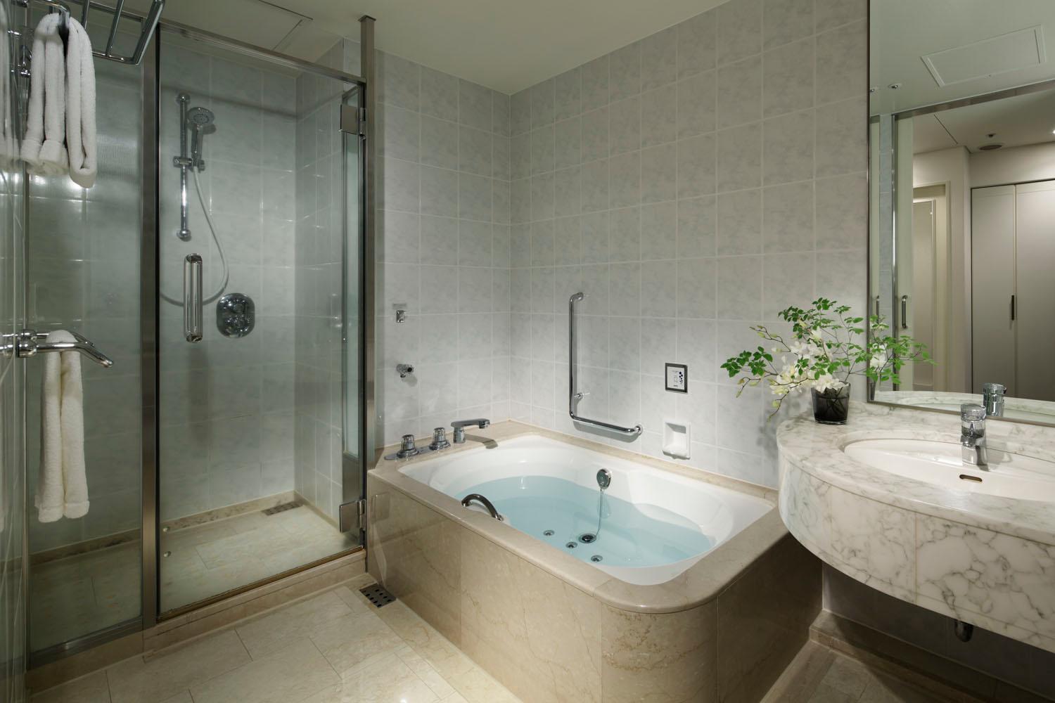 Tower Side Deluxe Twin Room Upper Floor (Non-Smoking)+ Sauna Access photo 3