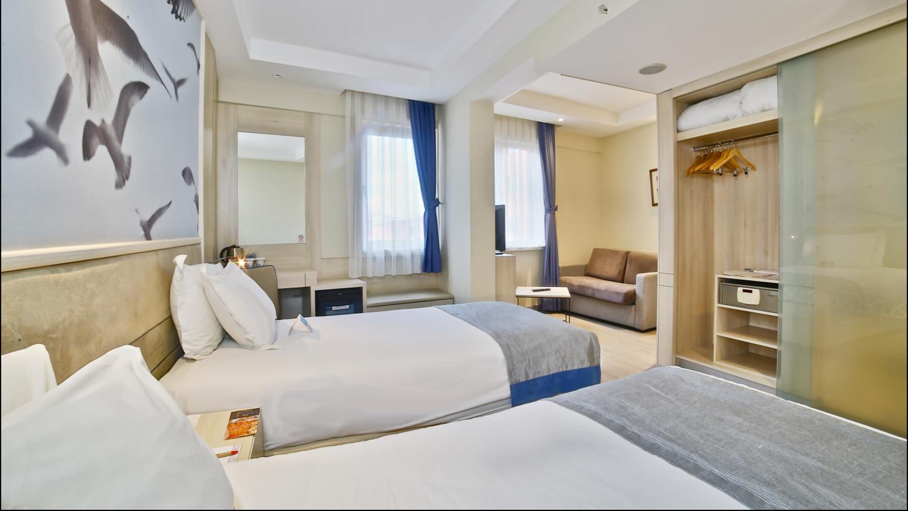 Family Room, 1 Double Bed, 1 Single Bed, Sofa Bed