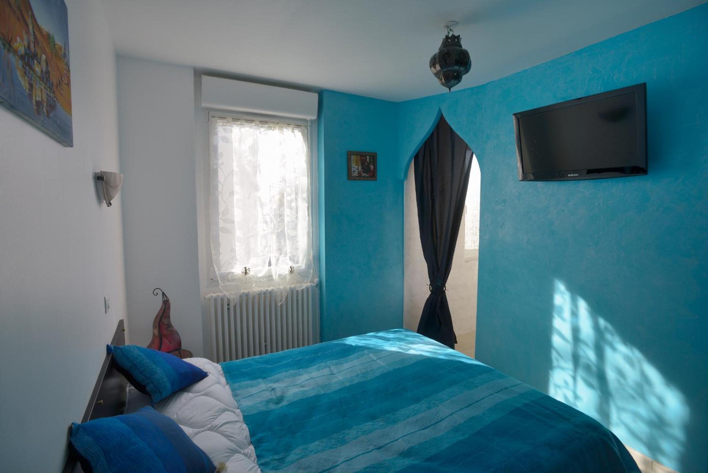 Double Room - Photo 3