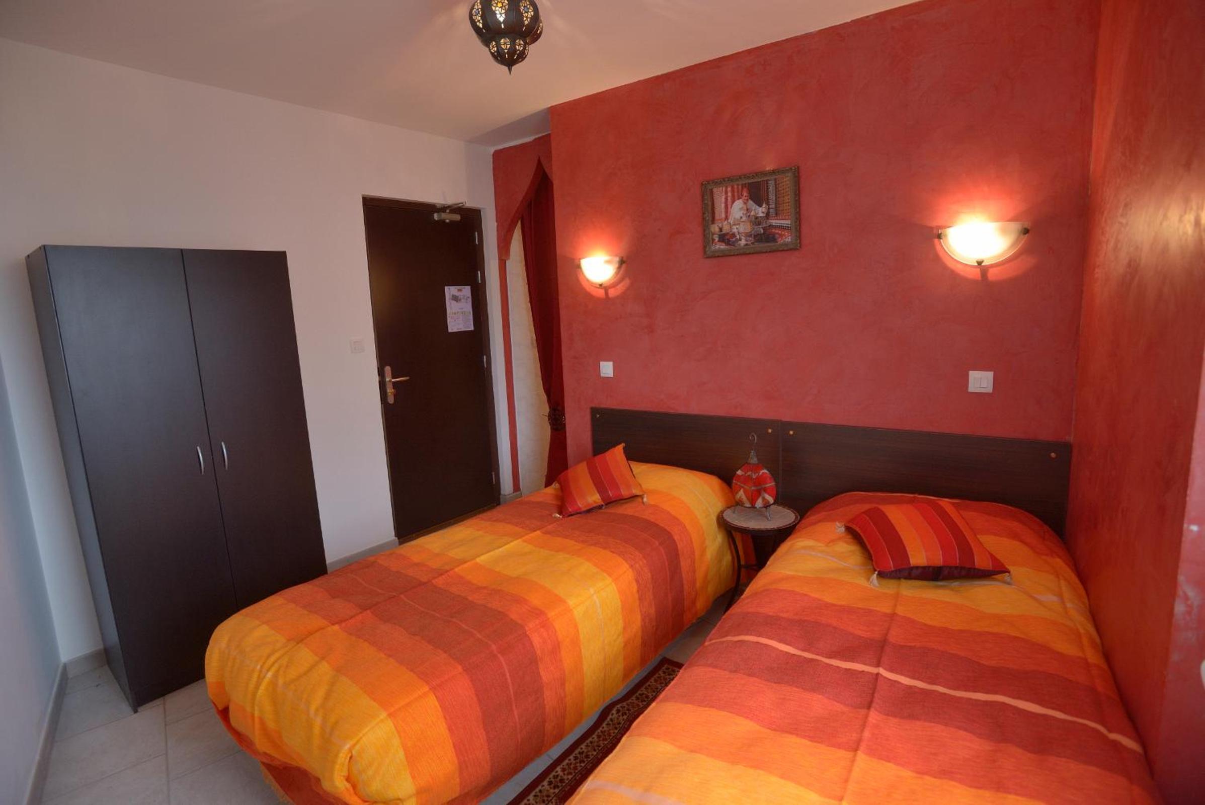 Twin Room - Photo 1