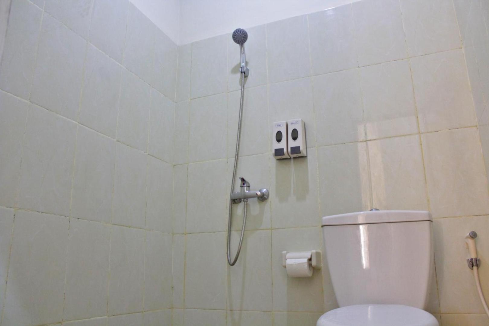 Double Room with Shared Bathroom photo 2