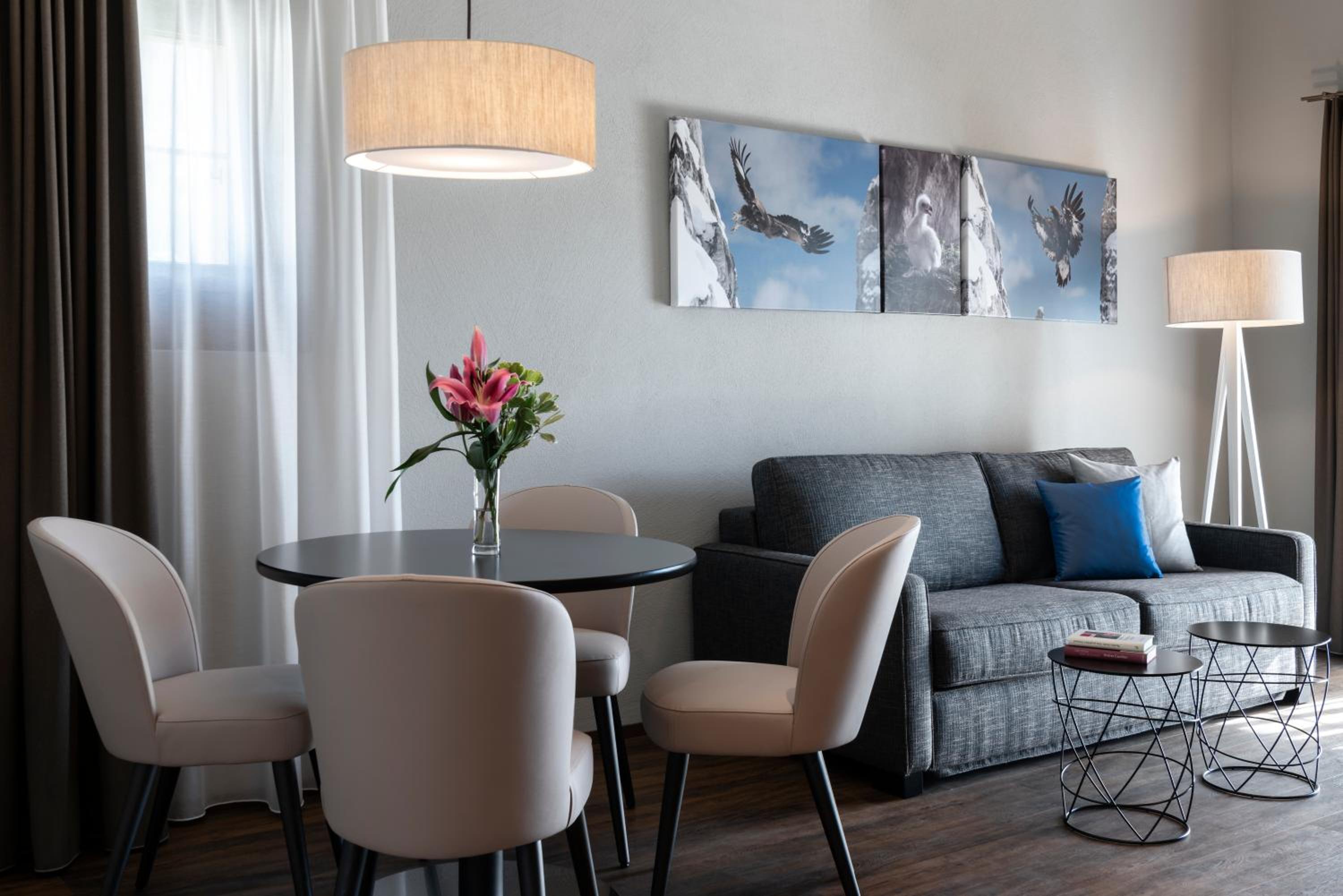Duplex Suite - Photo 1