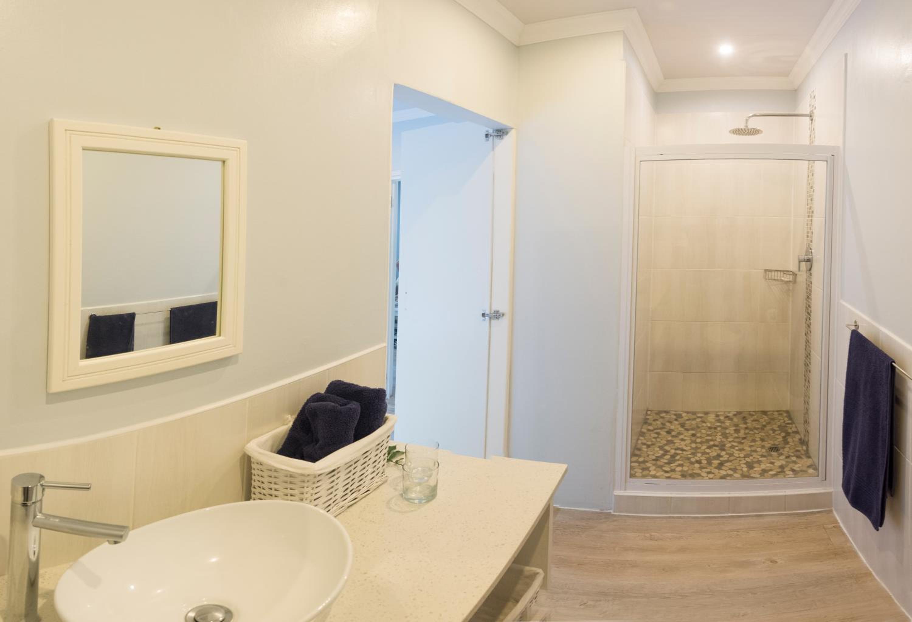 Two-Bedroom Family Chalet photo 2