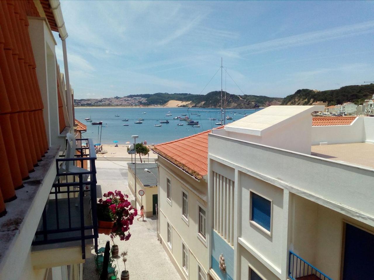 Double Room with Side Sea View - Photo 3