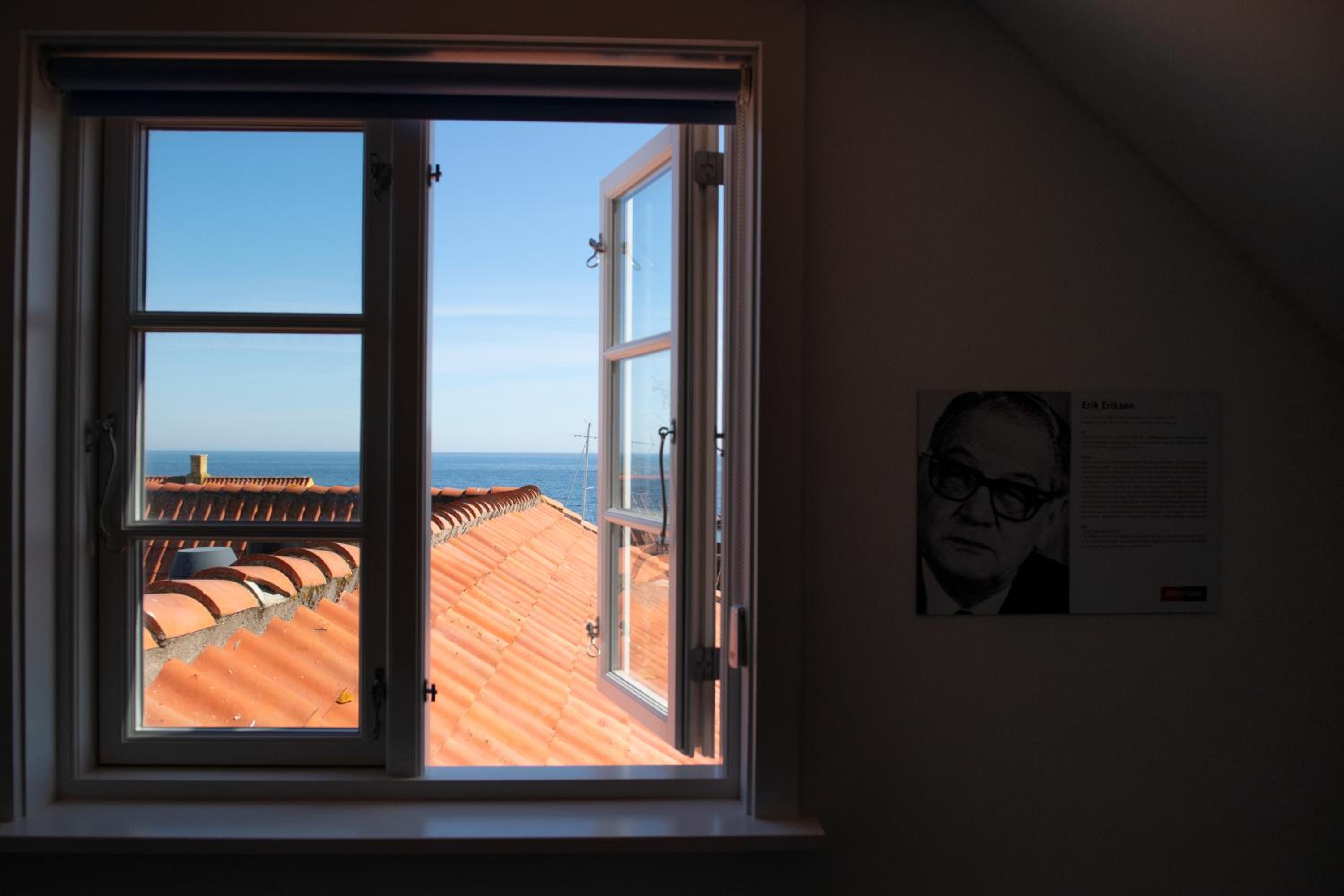 Double Room with Sea View photo 2