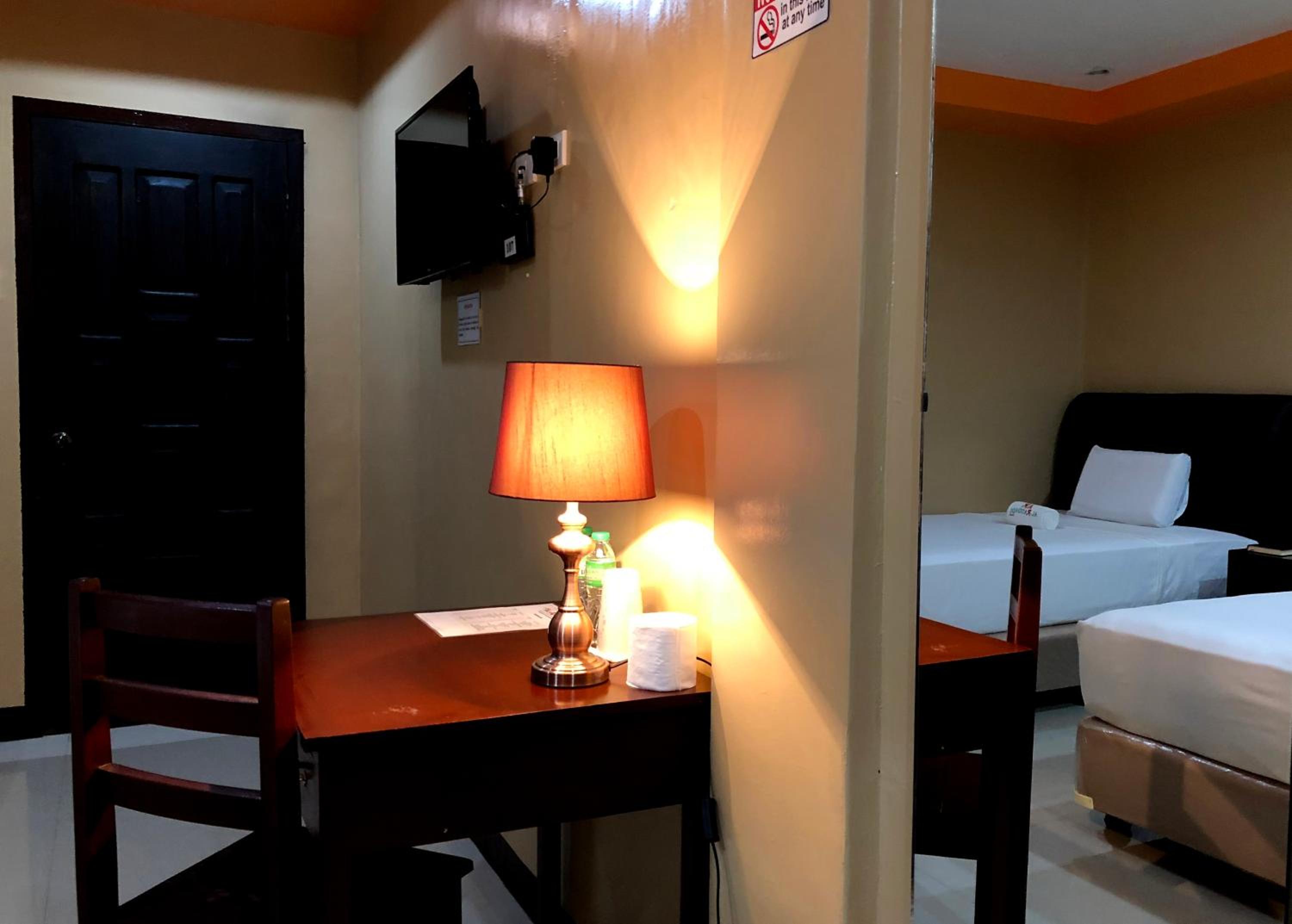 Deluxe Twin Room photo 2