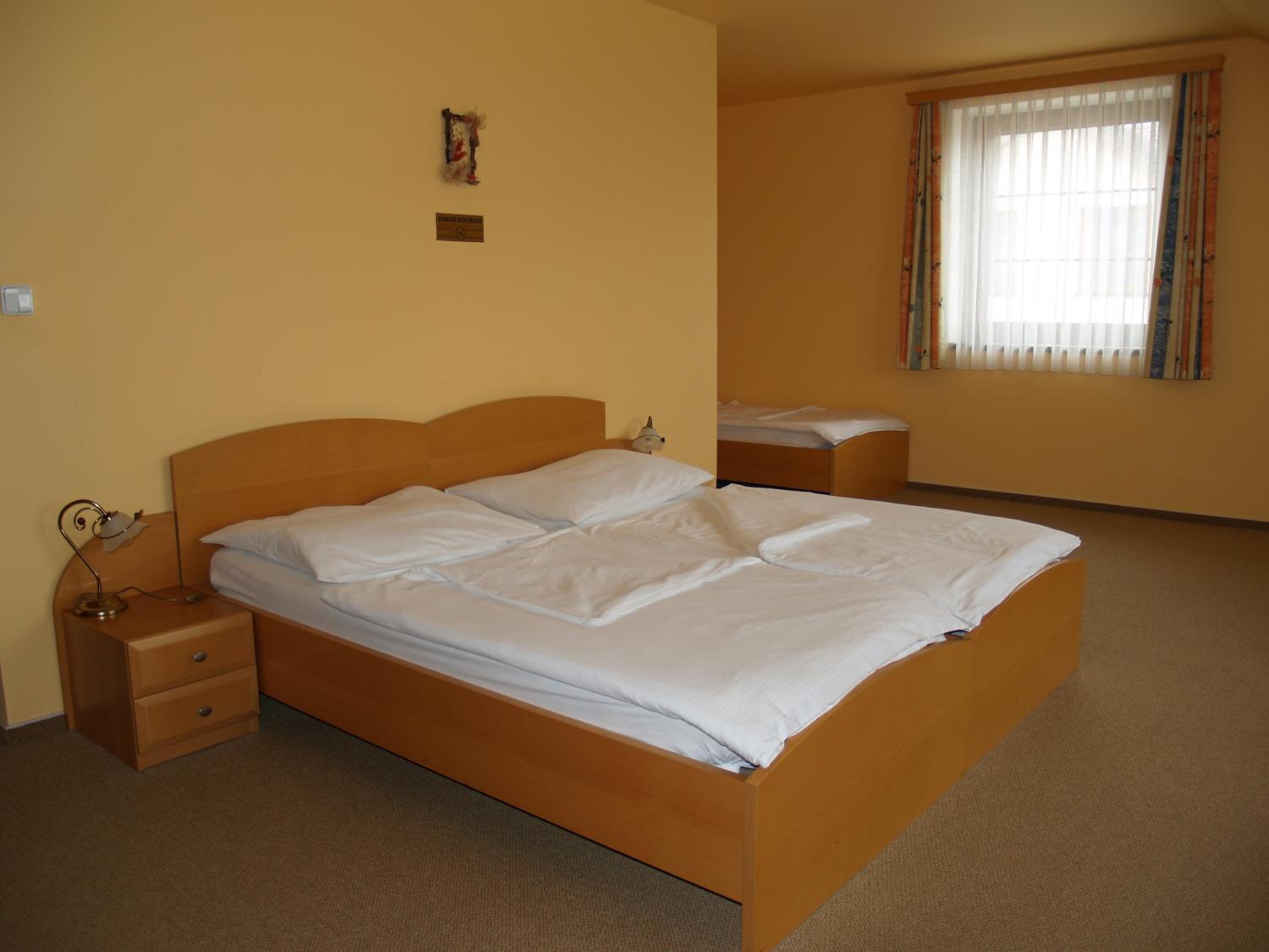 Double Room - Photo 3
