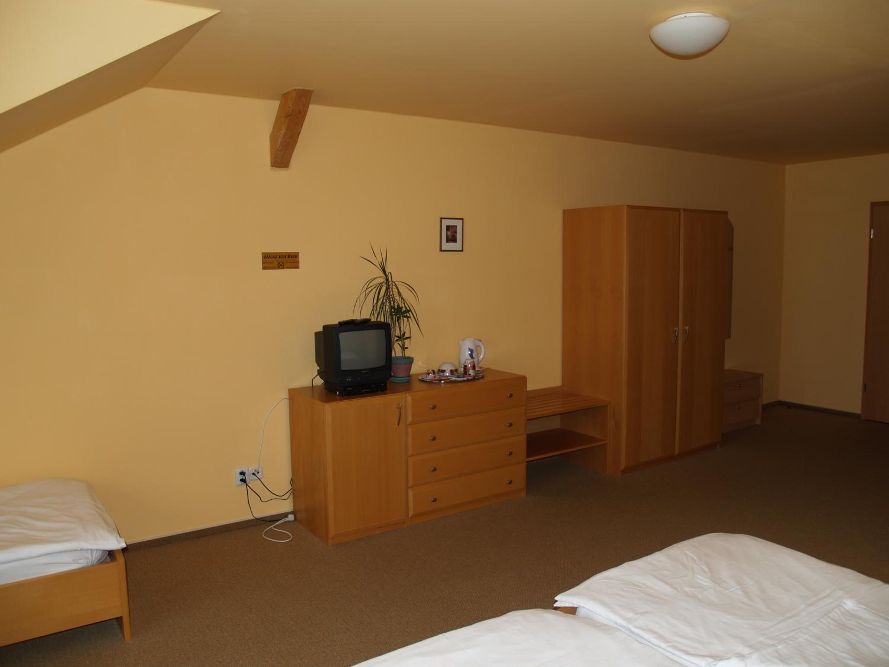 Triple Room - Photo 3