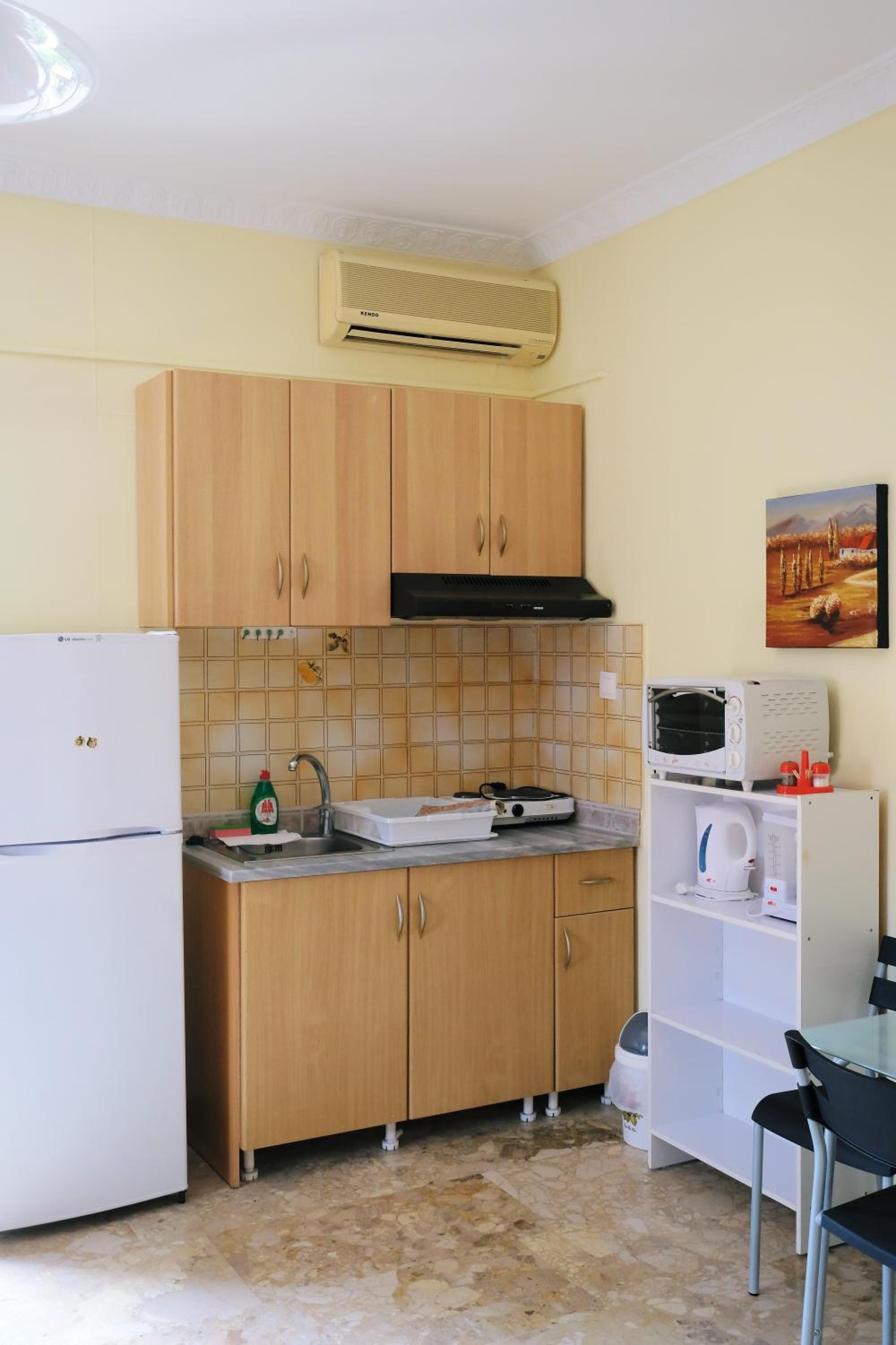 Two-Bedroom Suite (6 Adults) - Photo 5