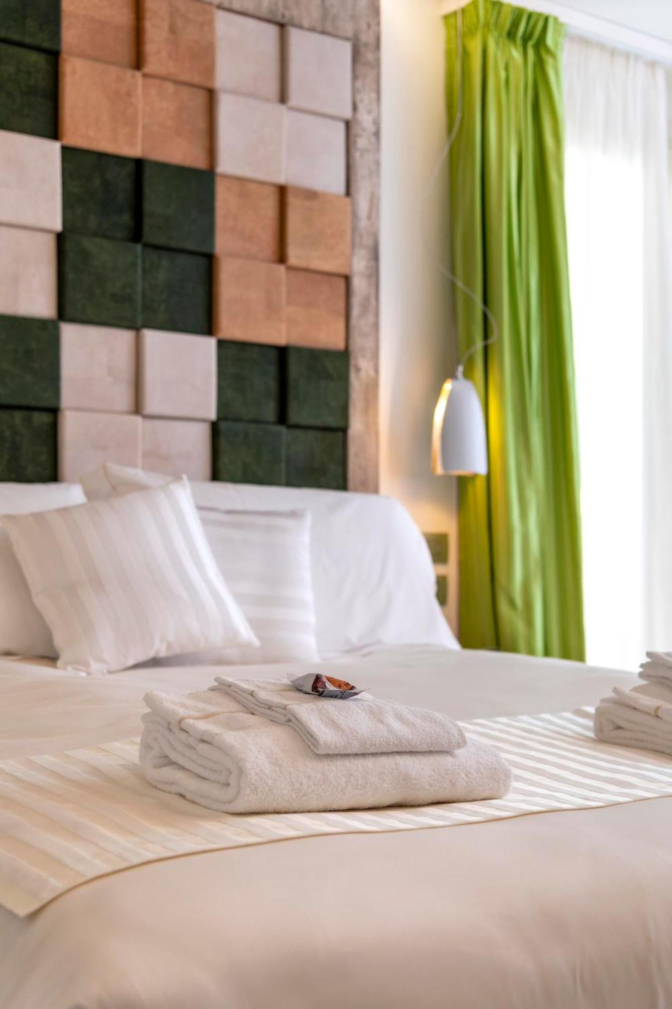 Double or Twin Room photo 3