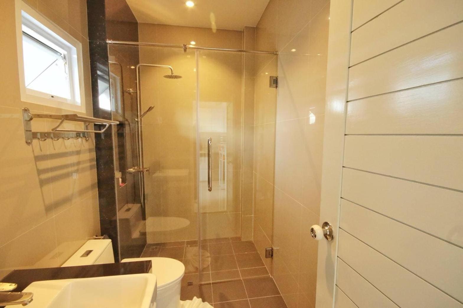 Junior Suite with Pool Access photo 2