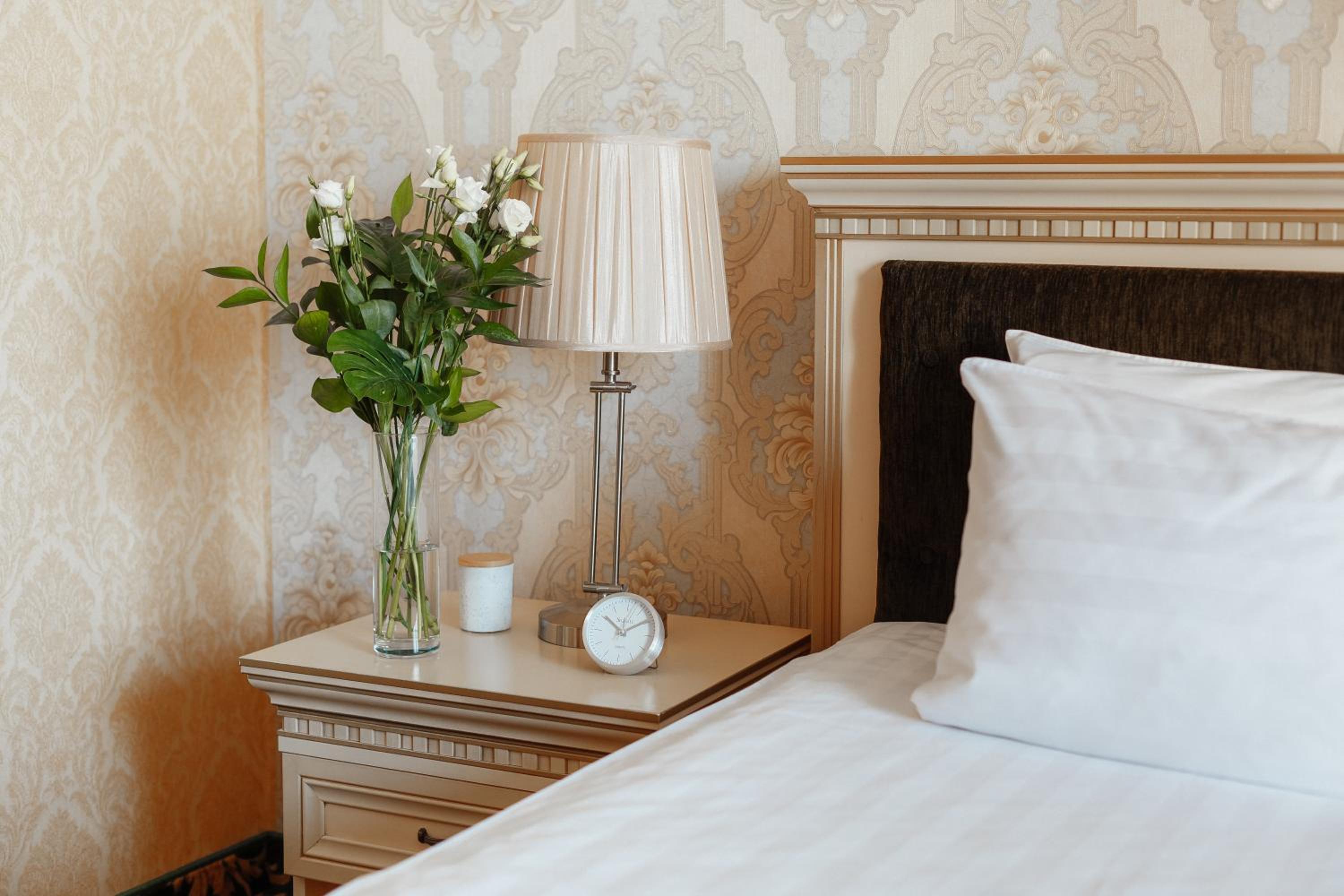 Romantic Suite with Terrace photo 3