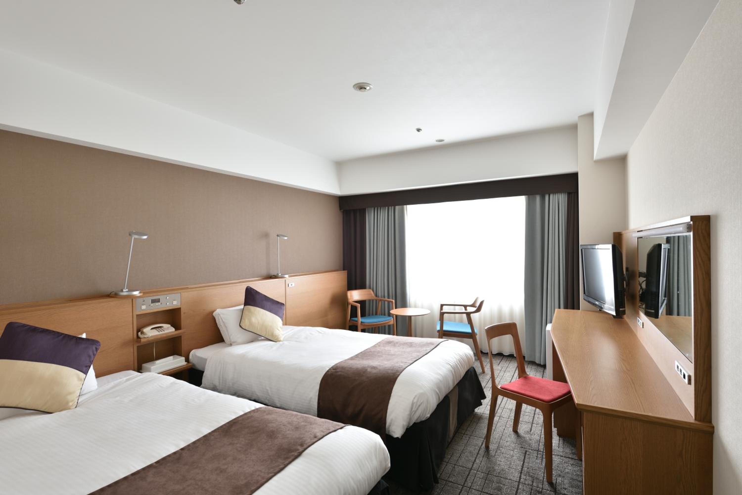 Standard Twin Room - Non-Smoking