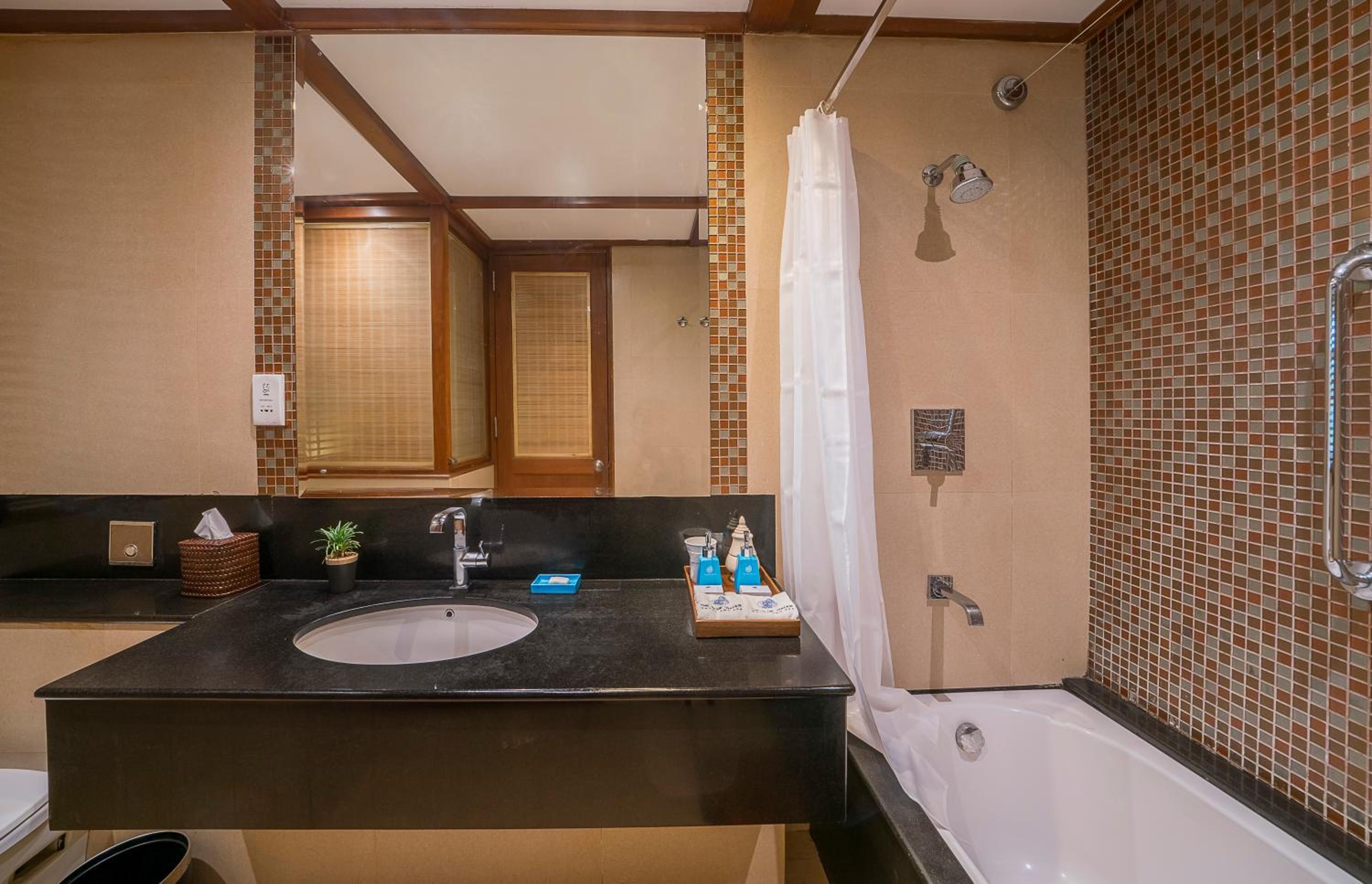 Deluxe Room with Sea View – 15% Discount on Food and Beverages - Photo 4