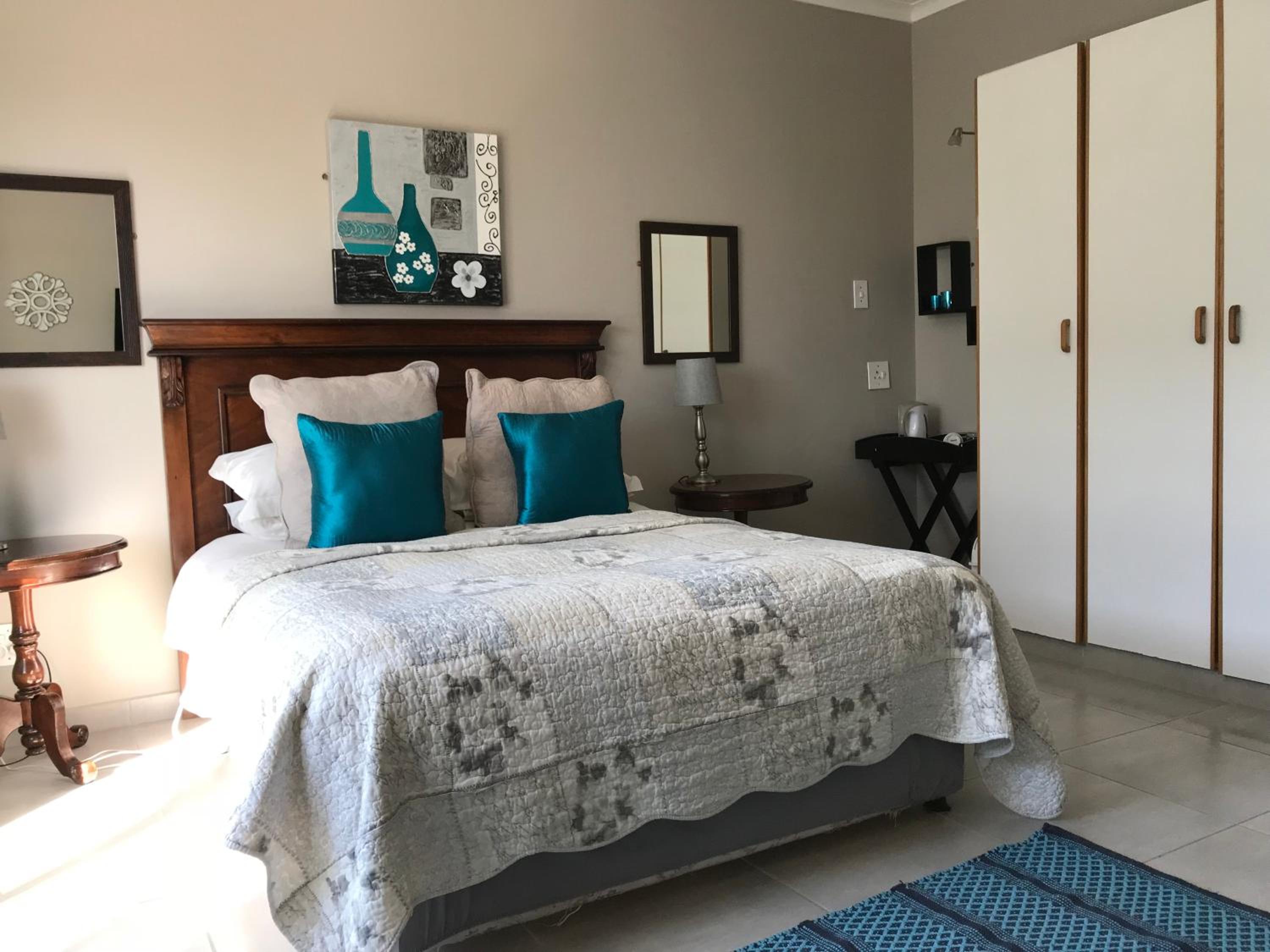 Double Room - Photo 9