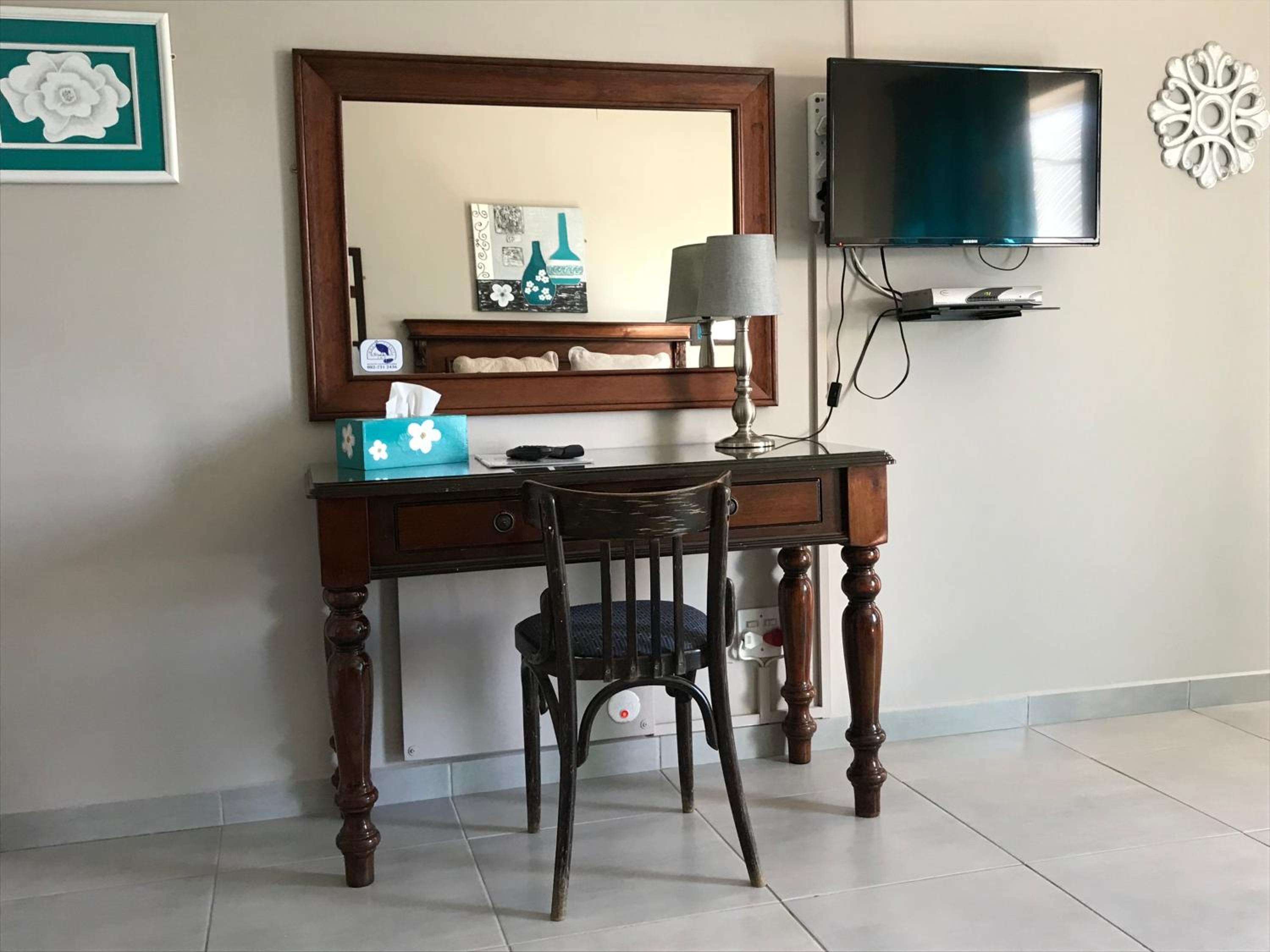 Double Room - Photo 10