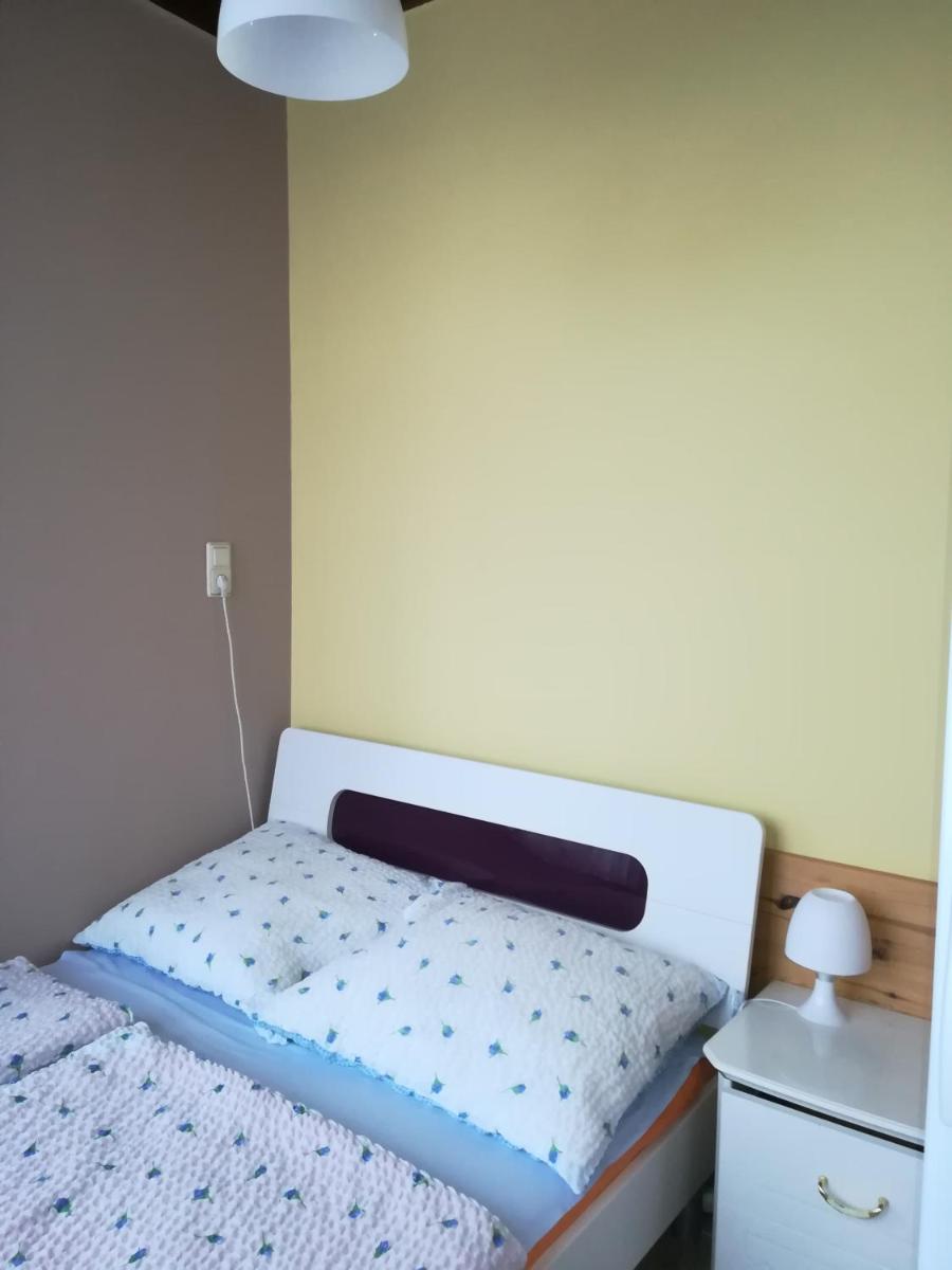 Quadruple Room with Private Bathroom photo 2
