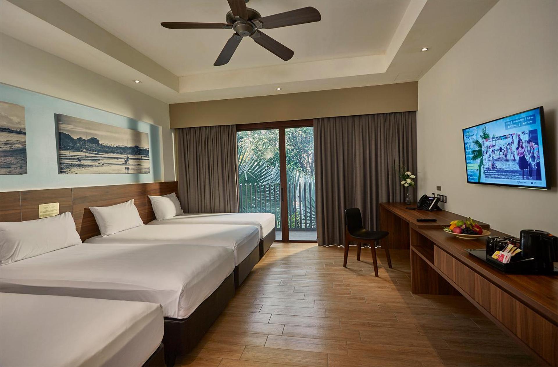Standard Quadruple Room with Wild Wild Wet Park Tickets  photo 1