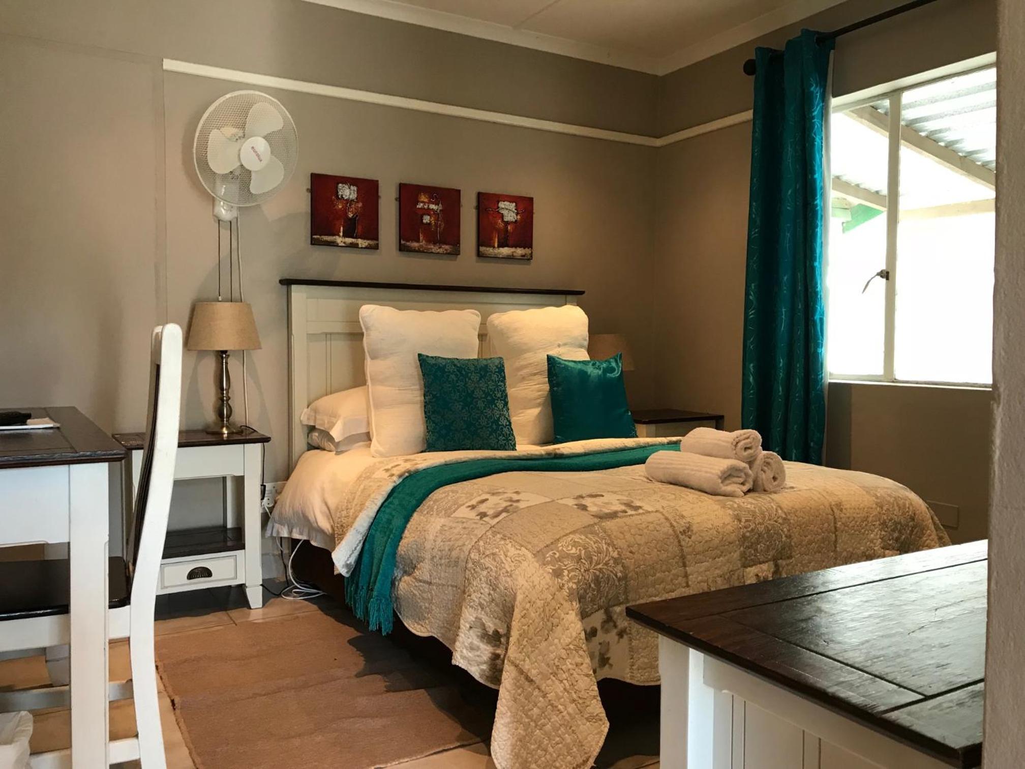 Family Room - Photo 4