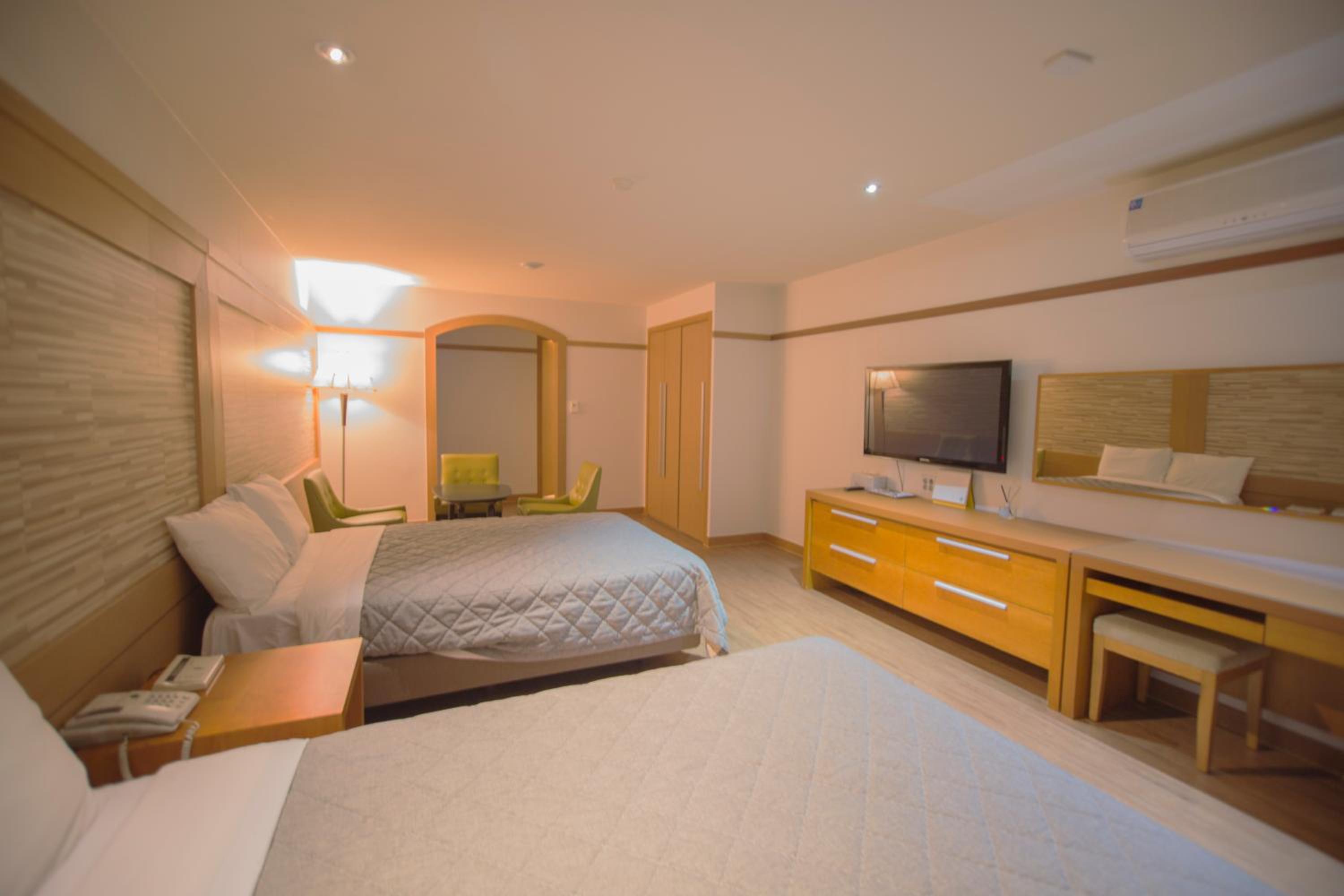 Deluxe Twin Room photo 3