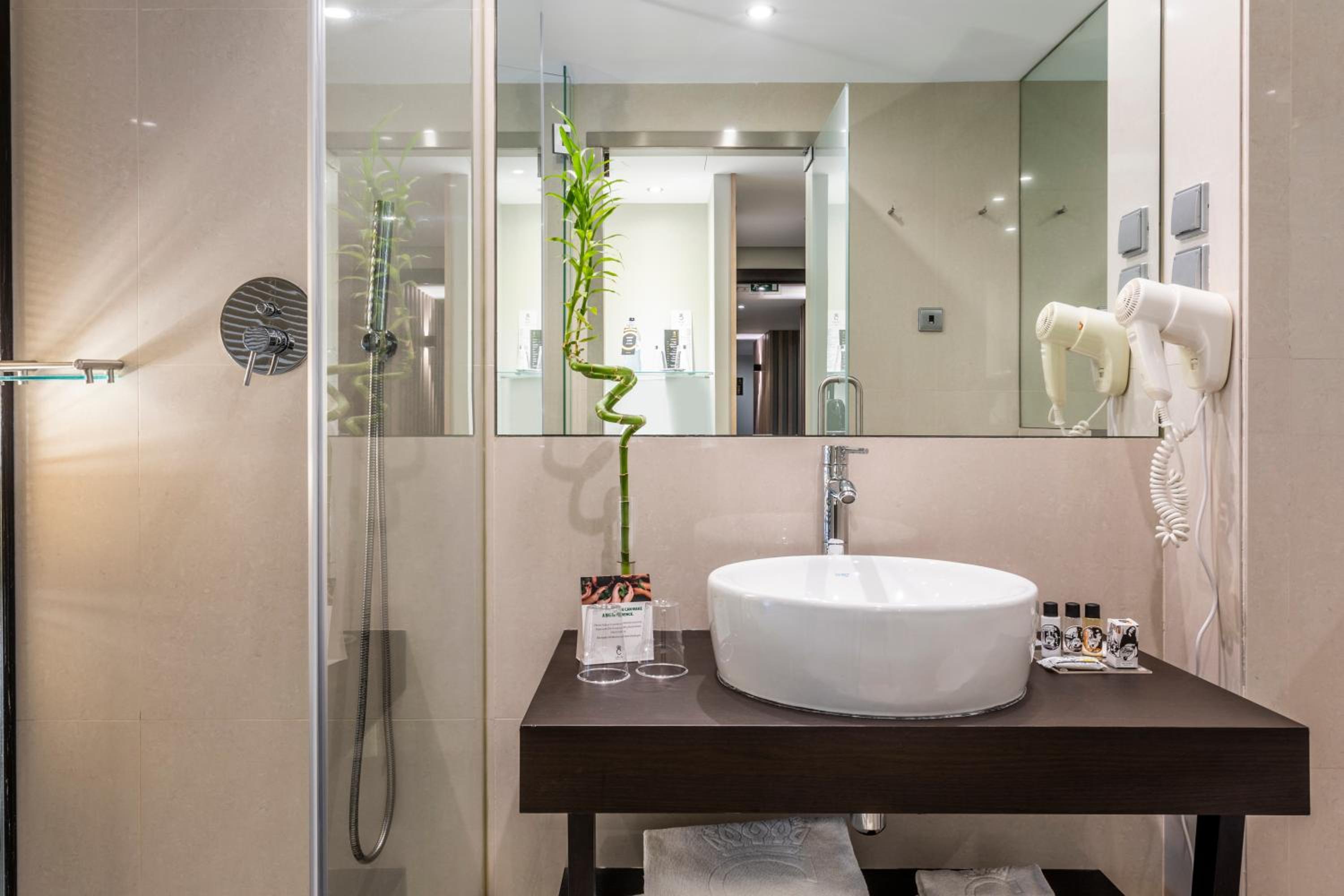 Double Room - Photo 4