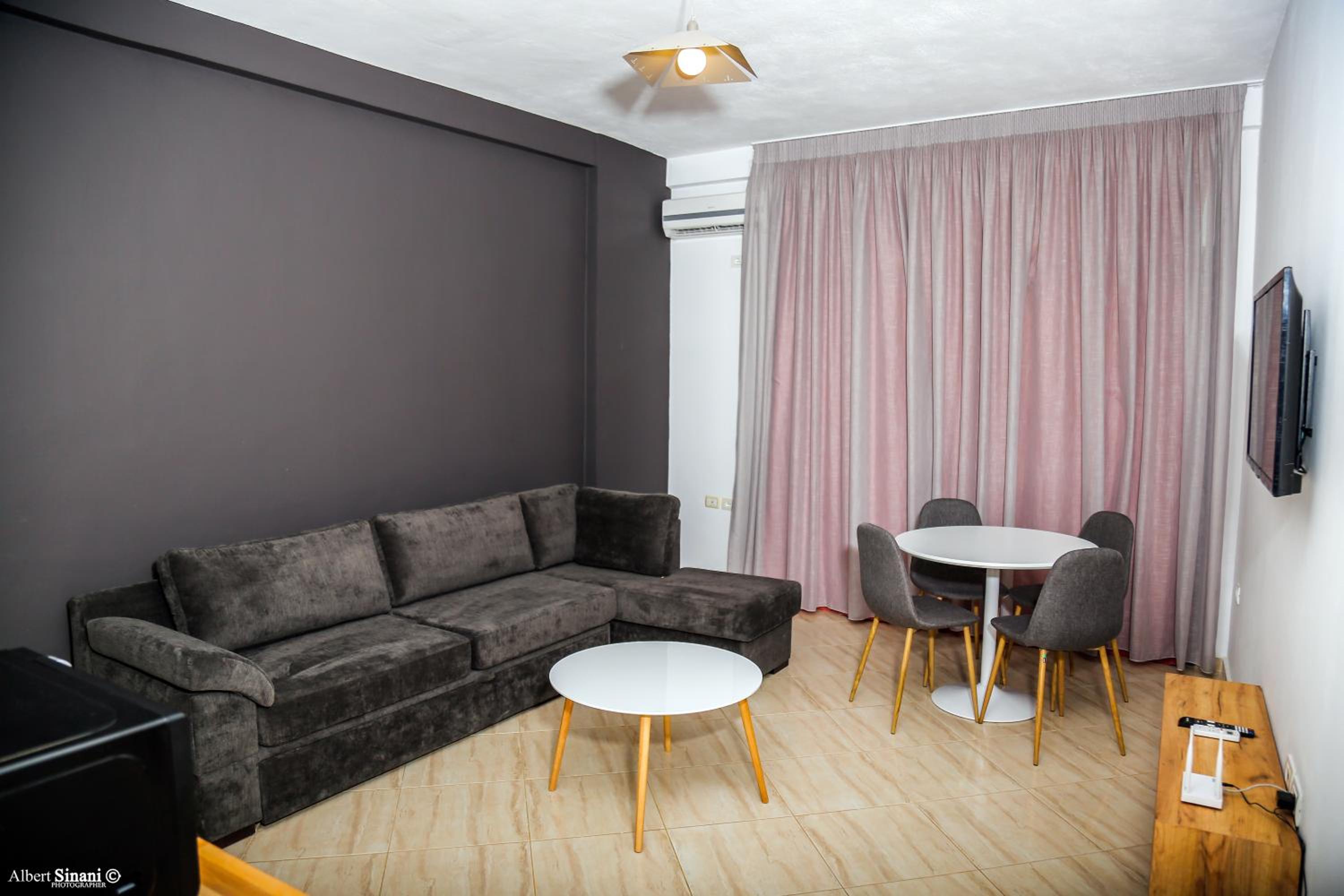 Deluxe Apartment photo 3