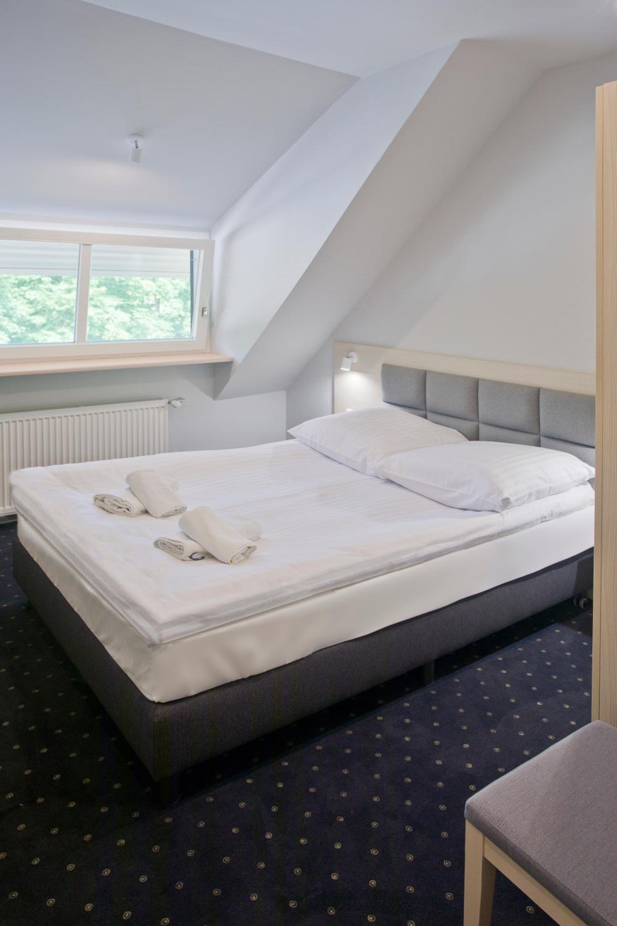 Double Room - Photo 10
