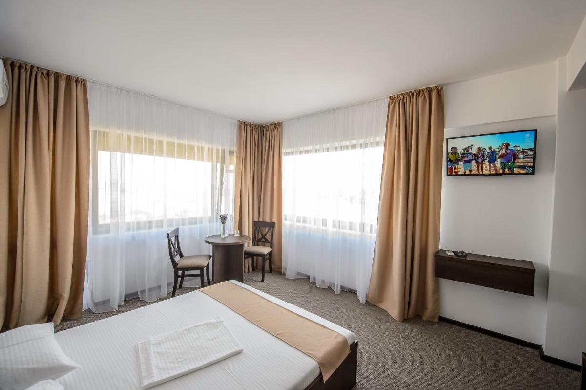 Double Room with Balcony and Sea View photo 1