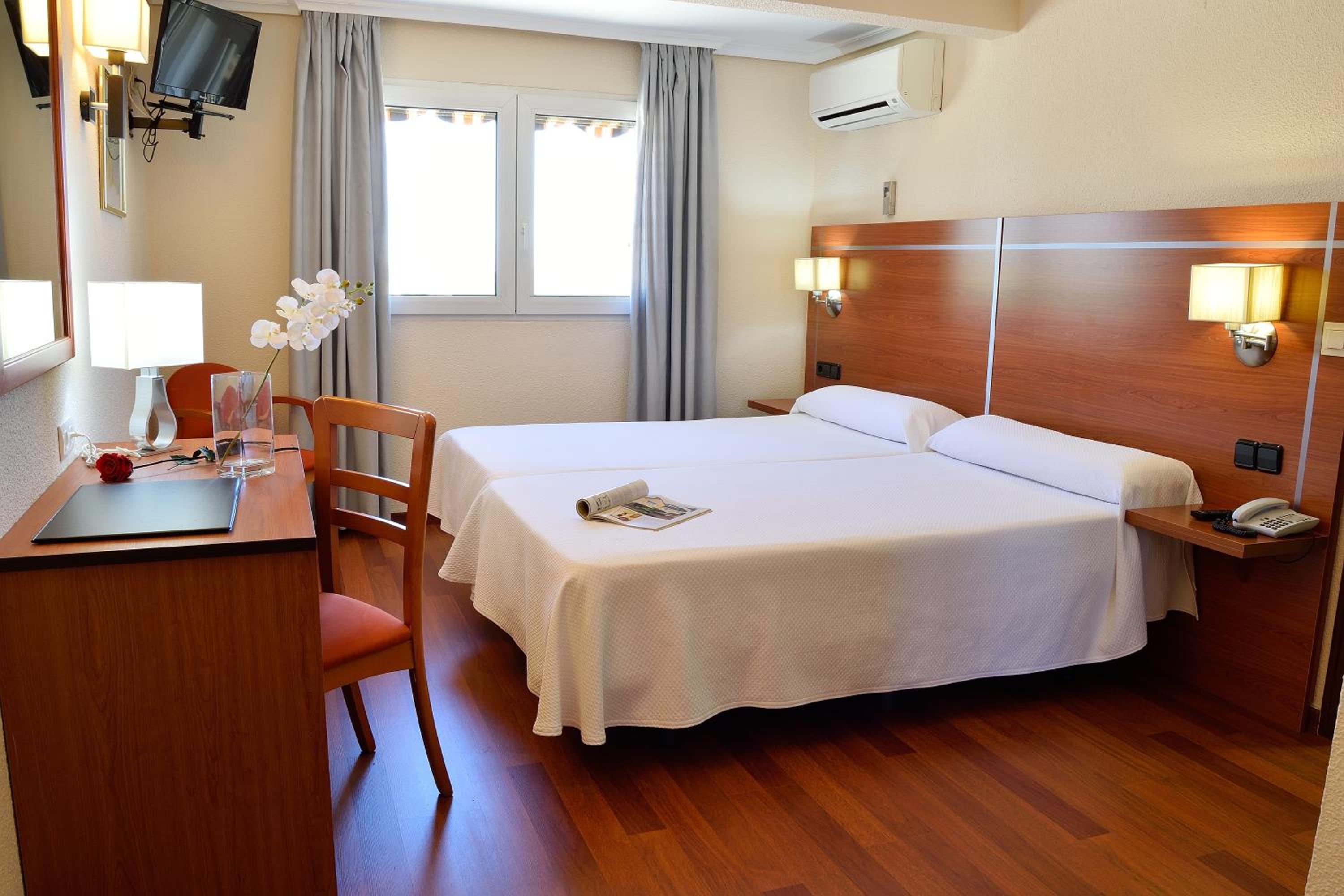 Double Room - Photo 1