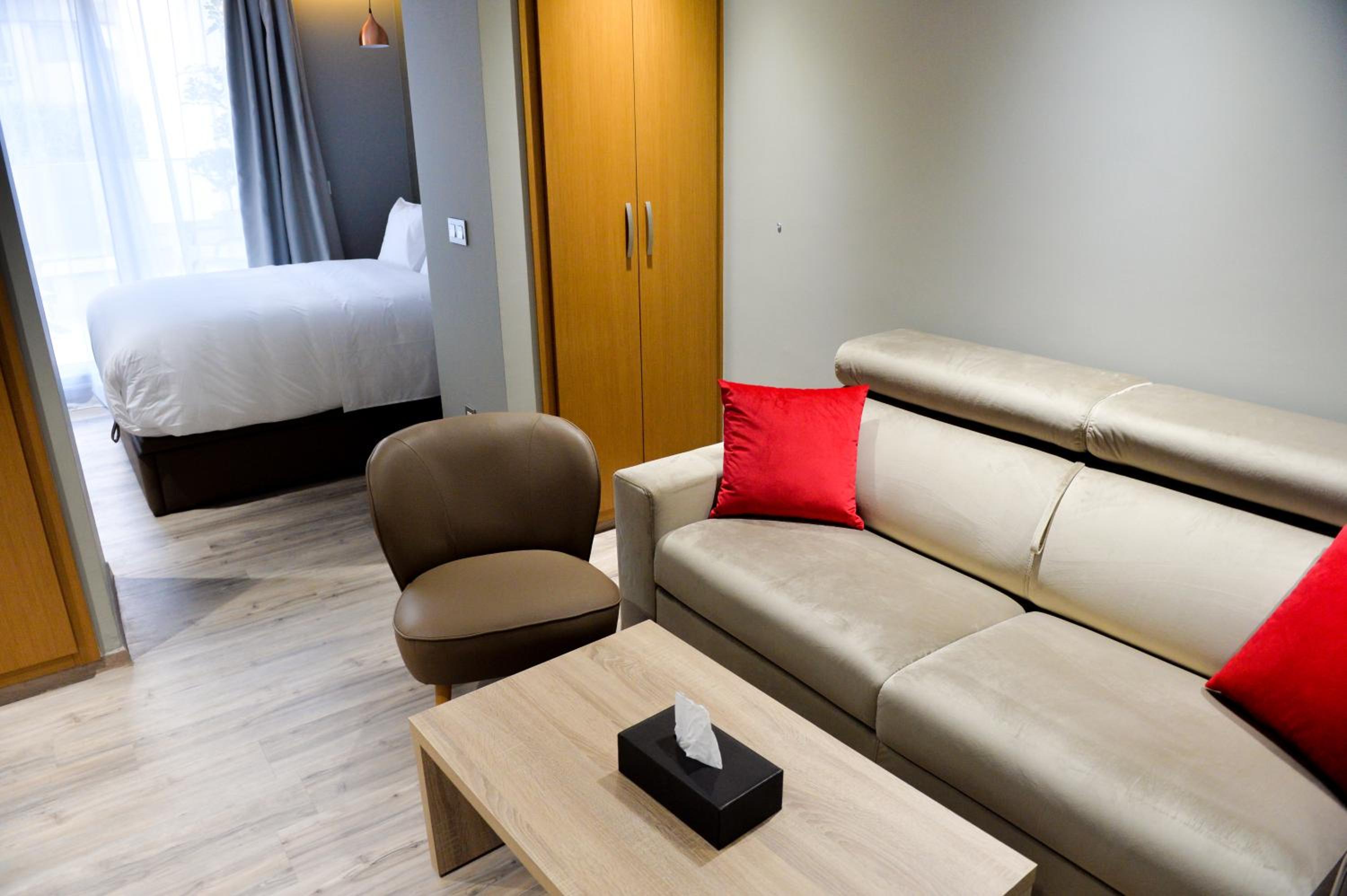 One-Bedroom Apartment