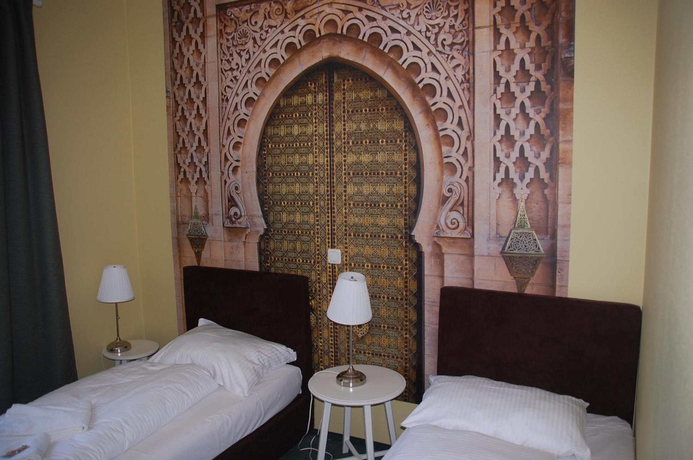 Twin Room with Shower photo 3