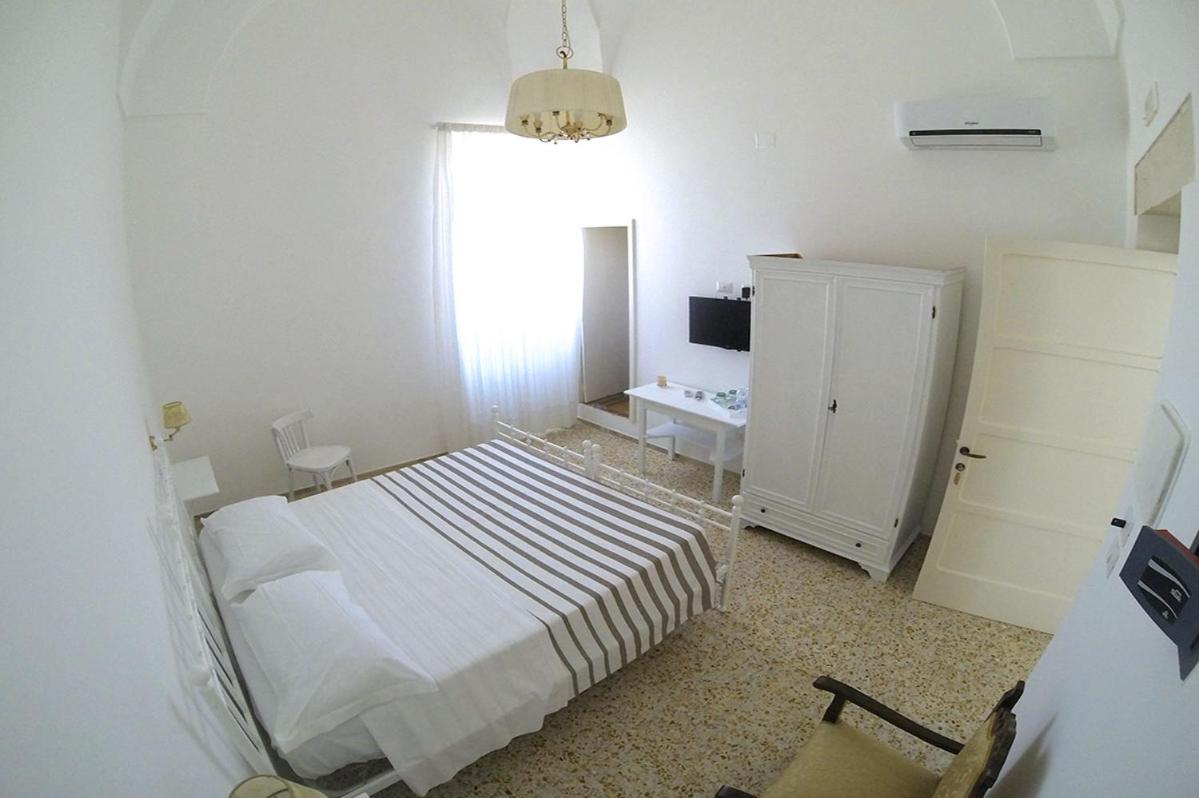 Double Room with Private Bathroom photo 2