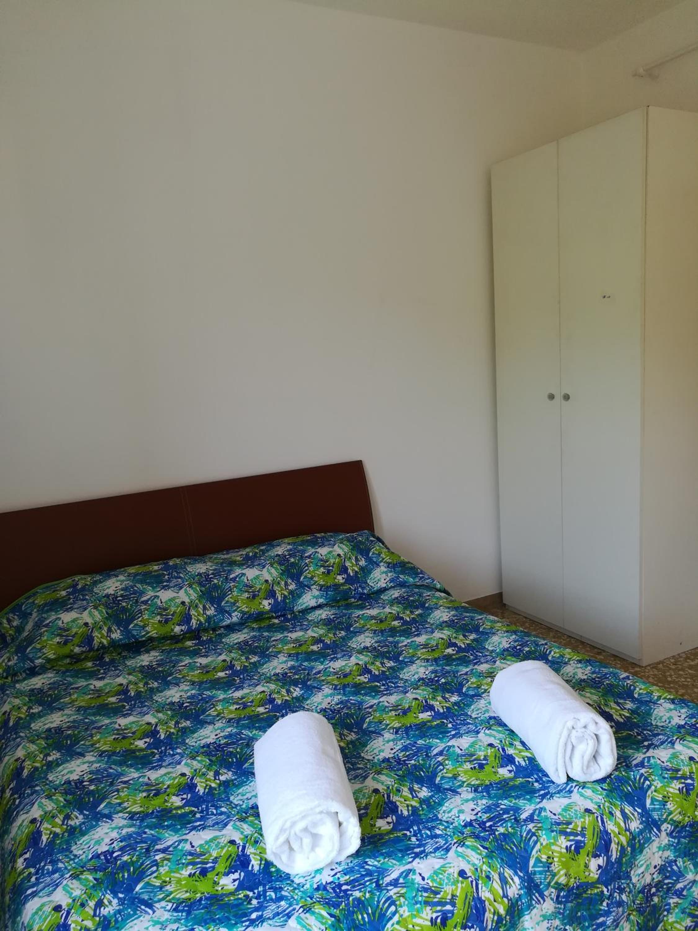 Double or Twin Room with Shared Bathroom photo 3