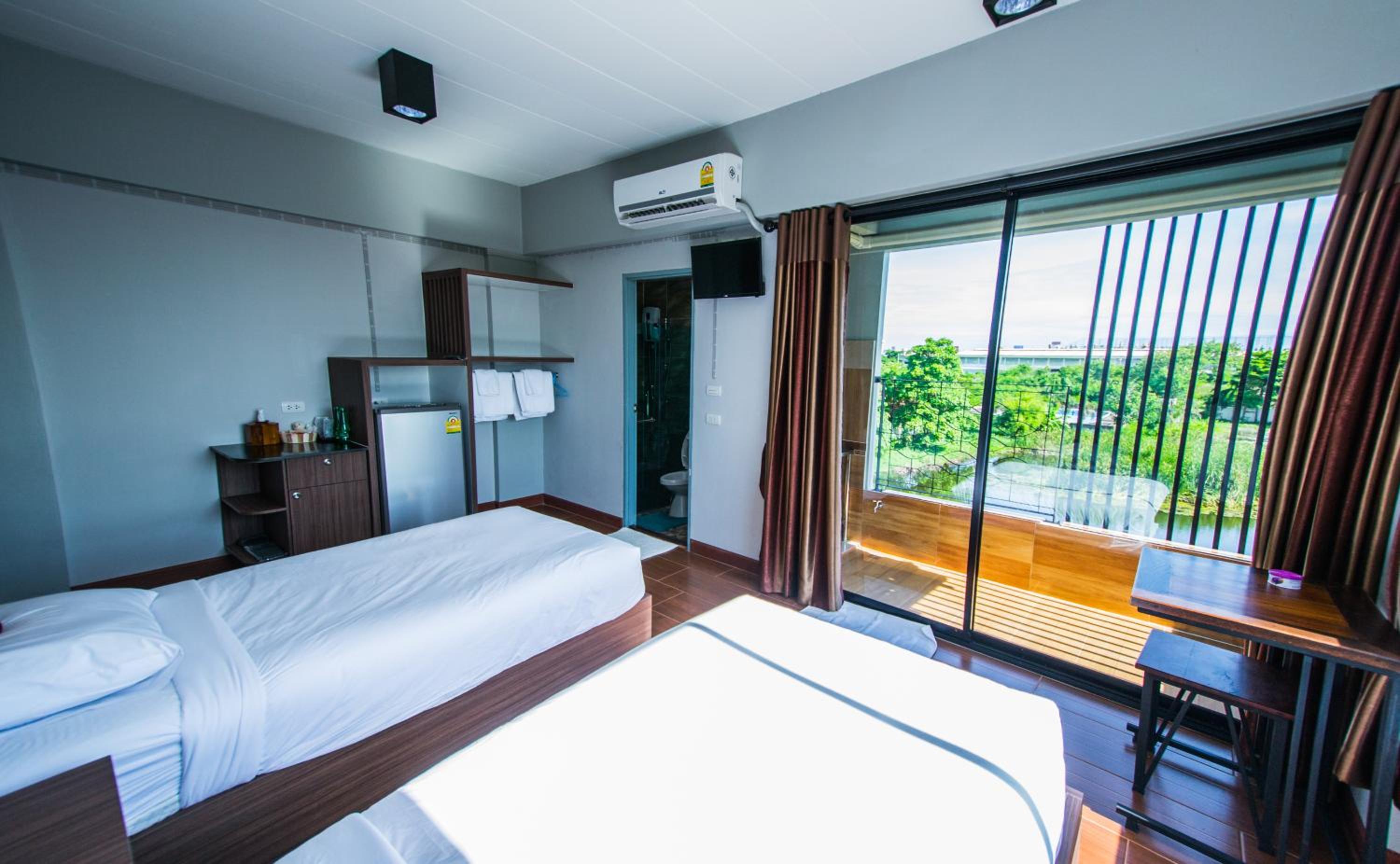 Apartment with Lake View photo 1
