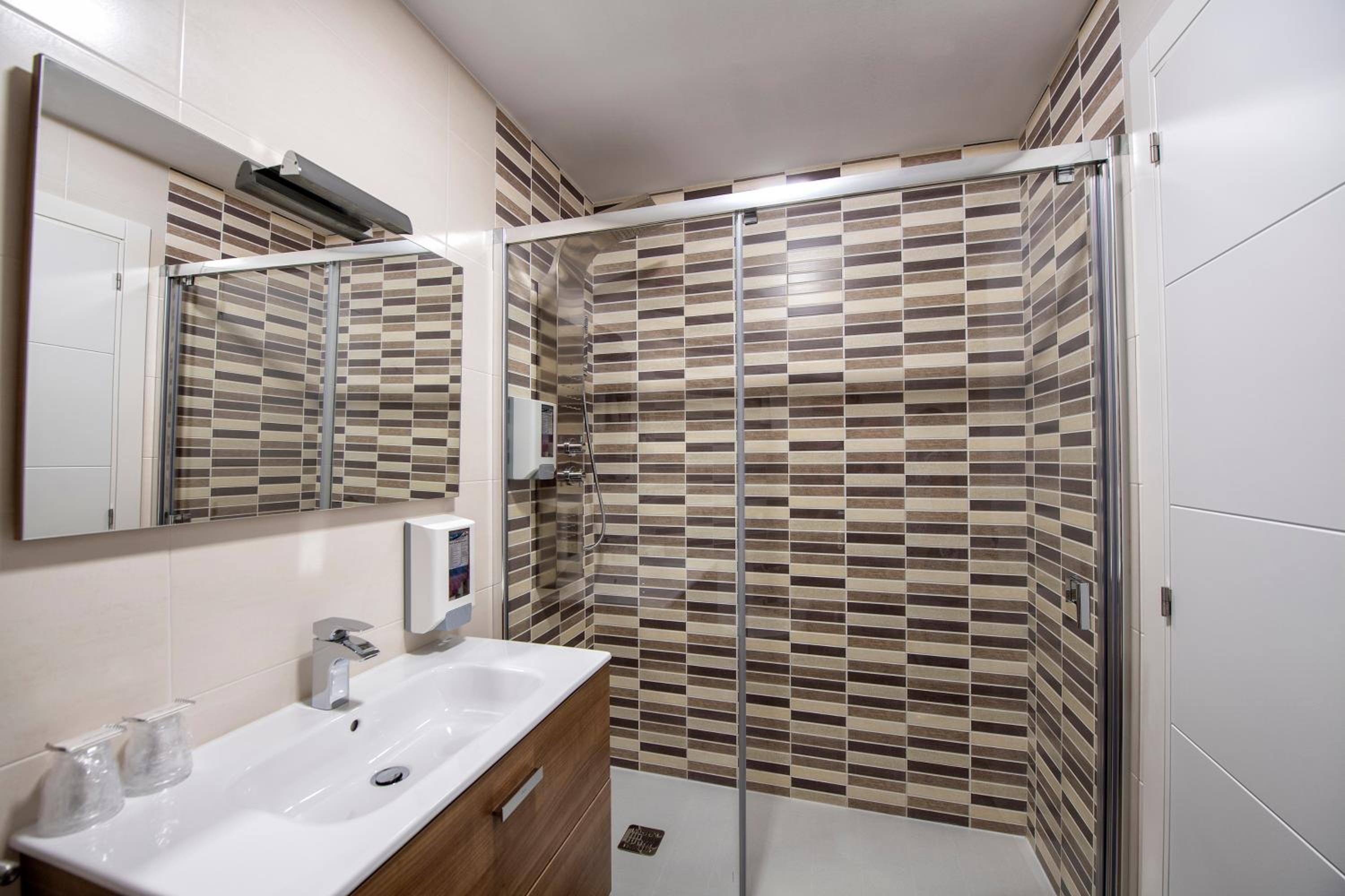 One-Bedroom Apartment with Sea View photo 2