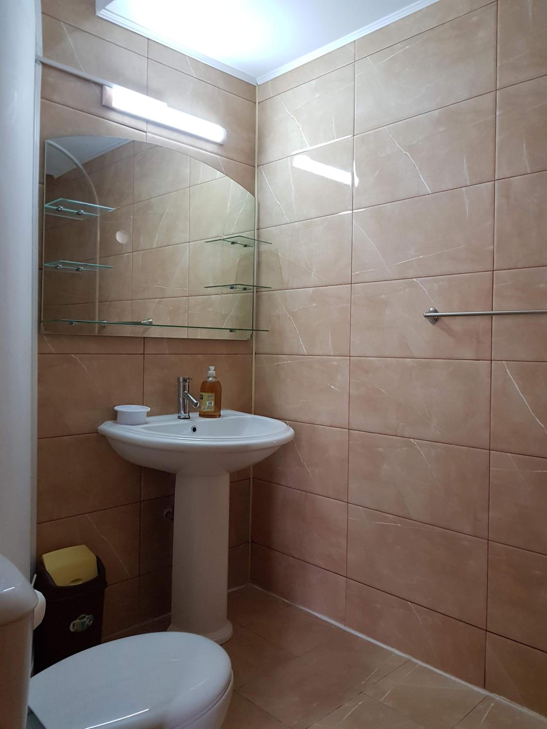 Family Room with Private Bathroom - Photo 8