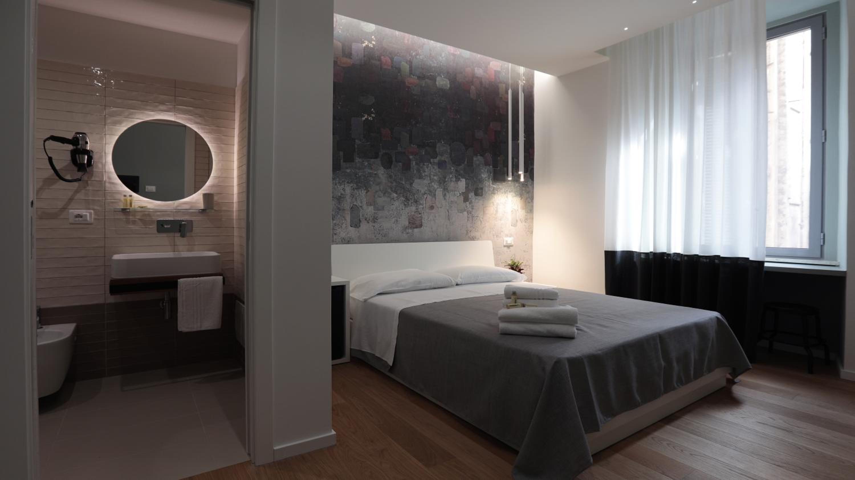 Deluxe Triple Room photo 2