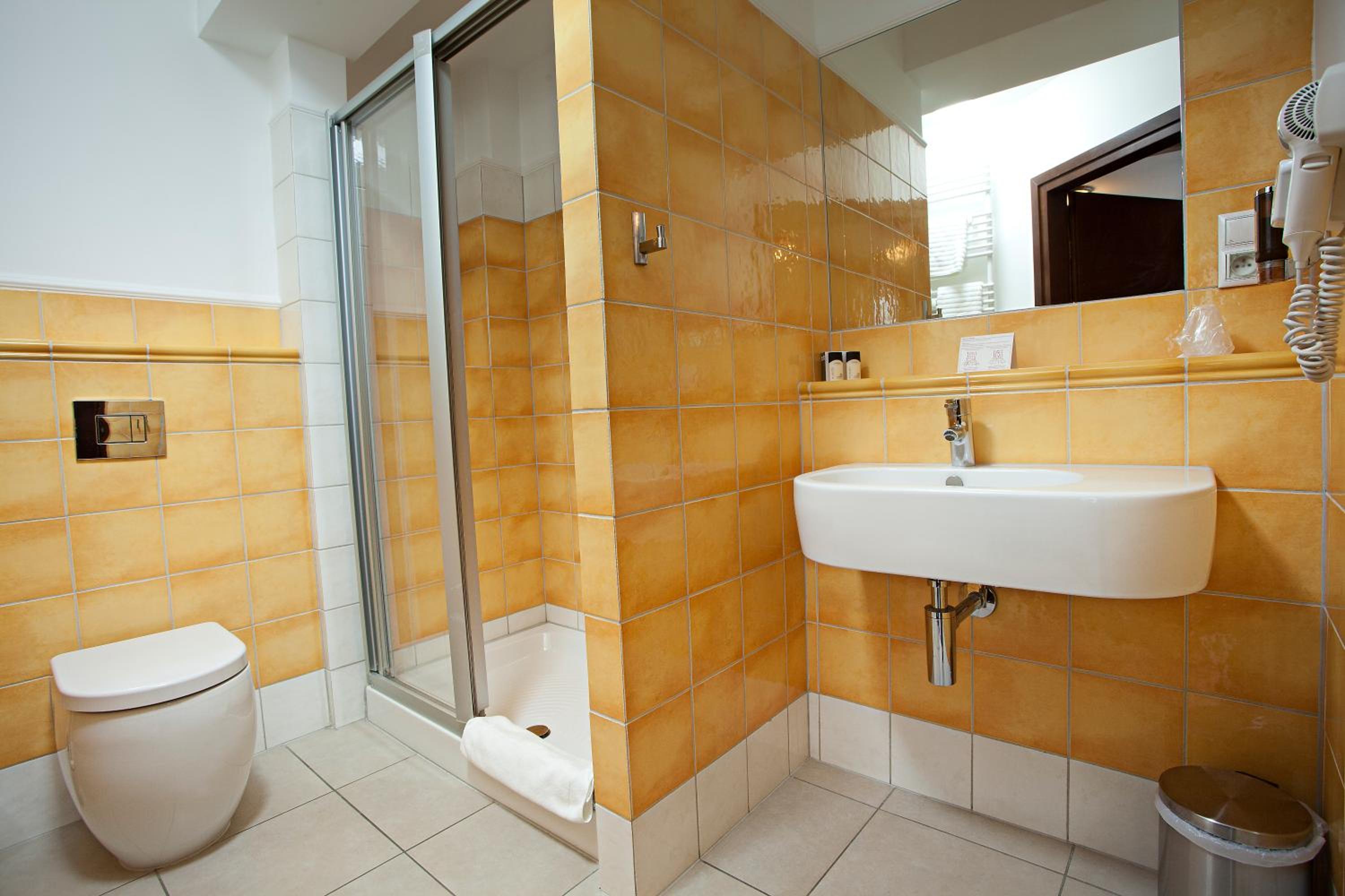 Double Room - Photo 3