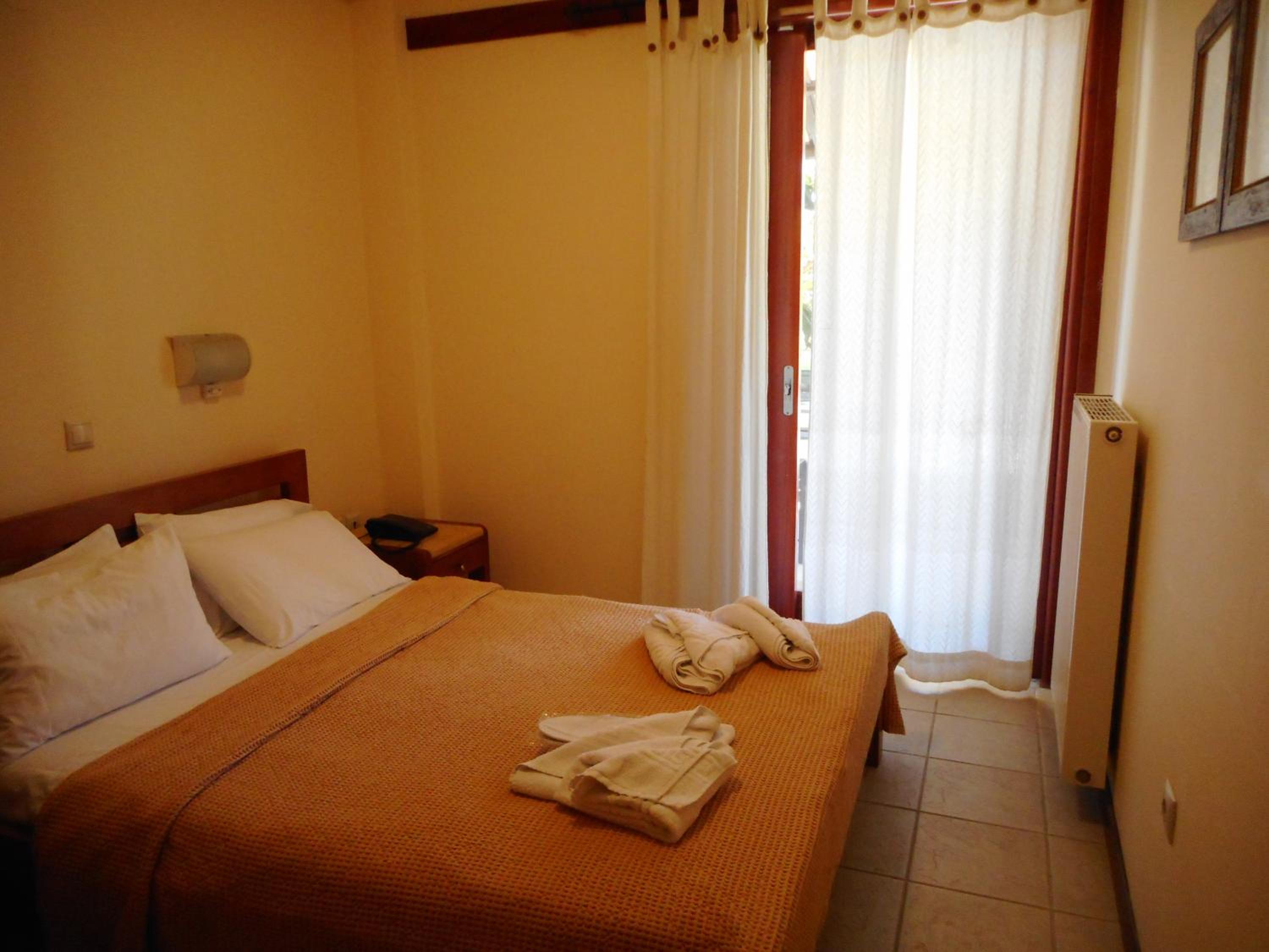 Two-Bedroom Apartment - Photo 3