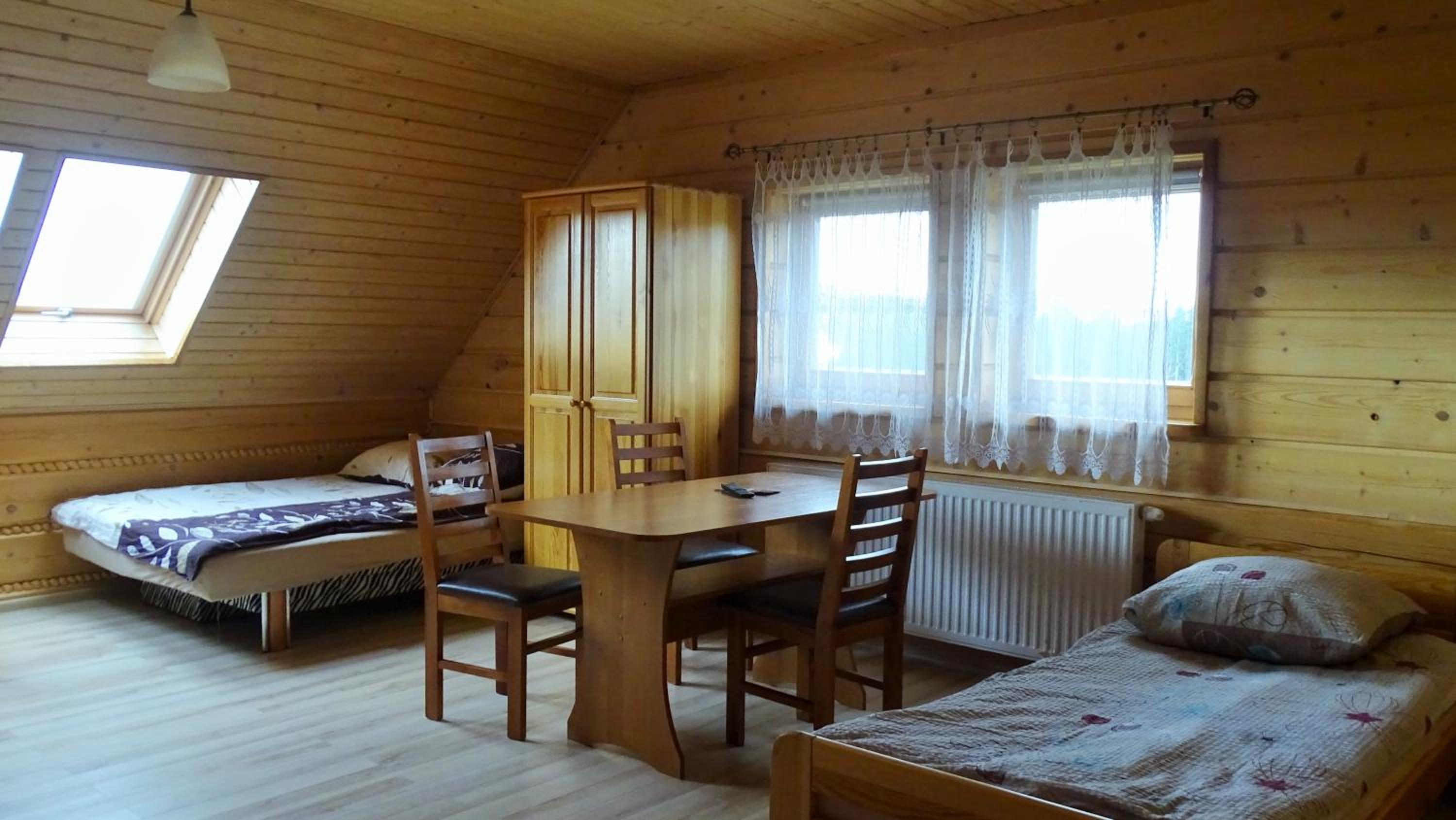 Quadruple Room with Private Bathroom photo 3