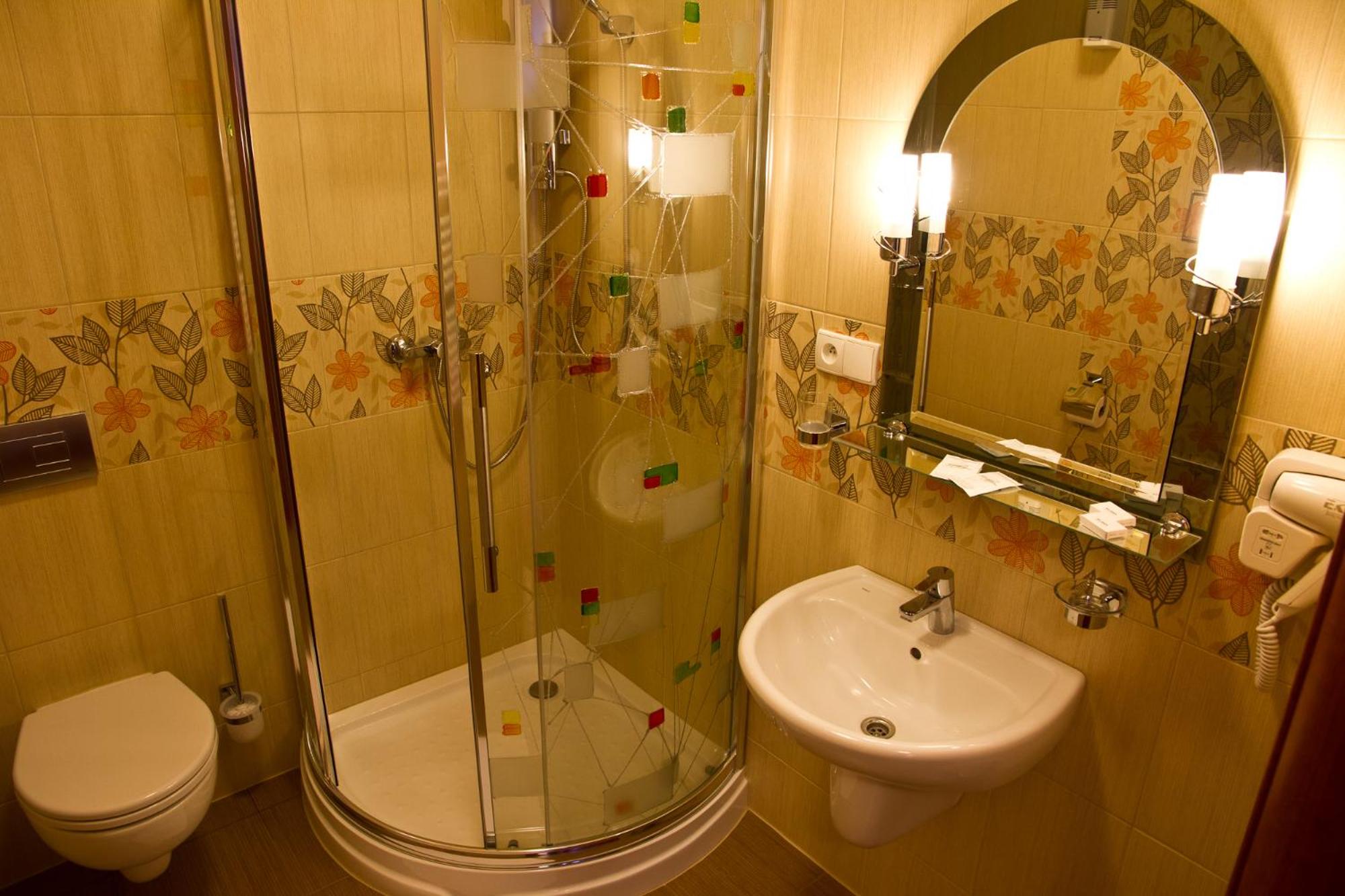 Standard Twin Room - Photo 31