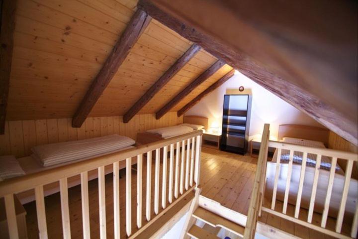 Apartment - Split Level - Photo 6