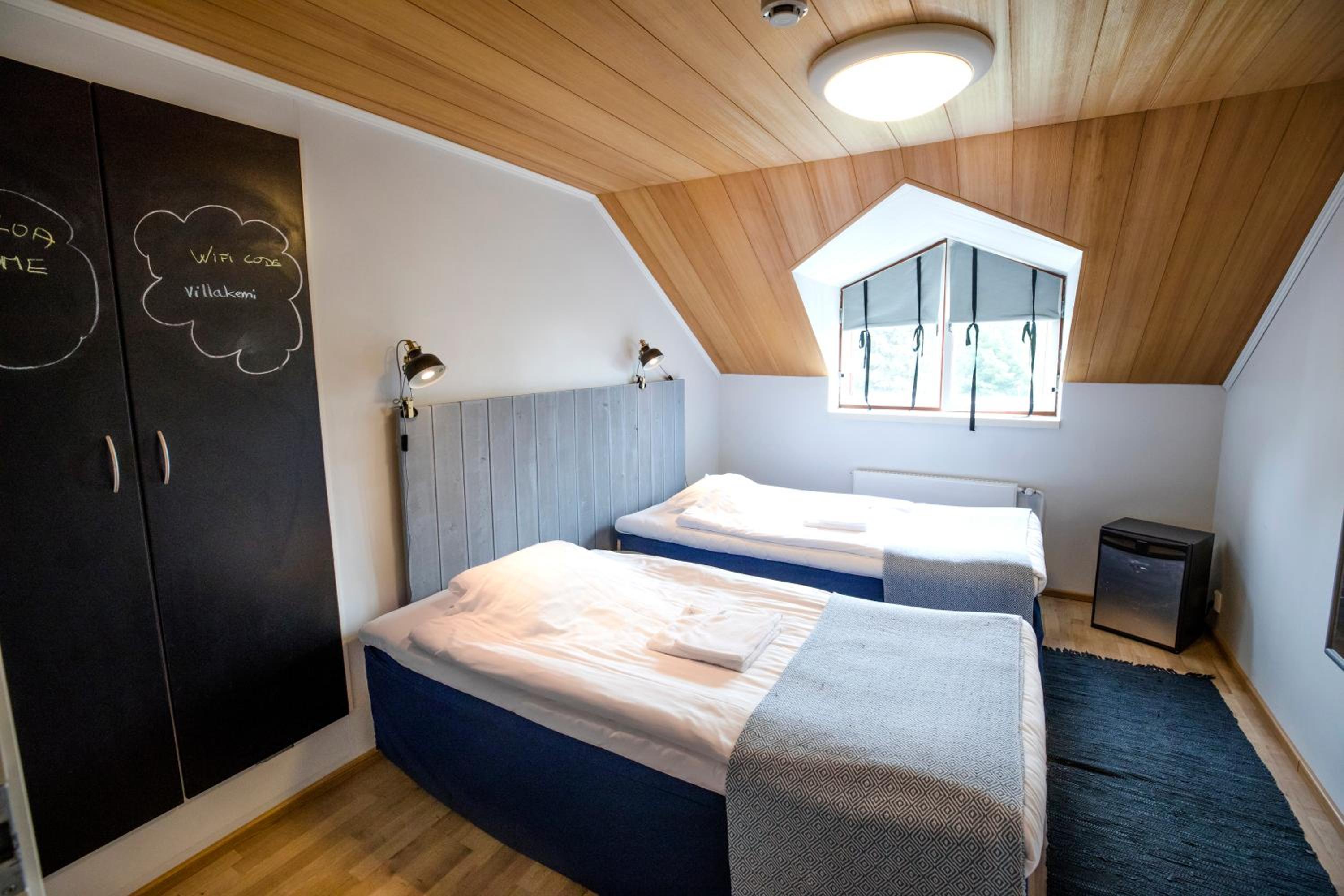 Twin Room with Shared Bathroom
