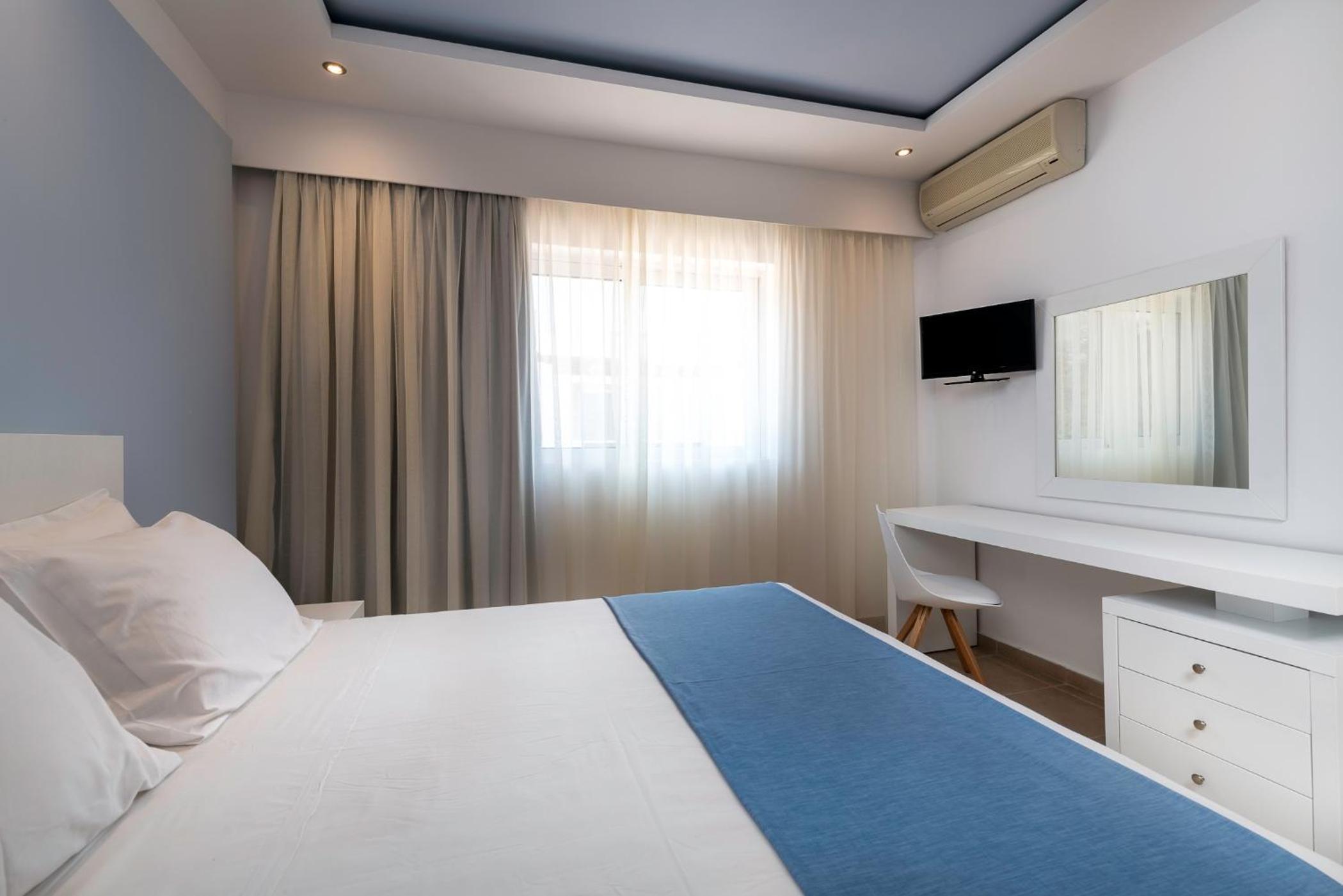  Suite - Photo 2